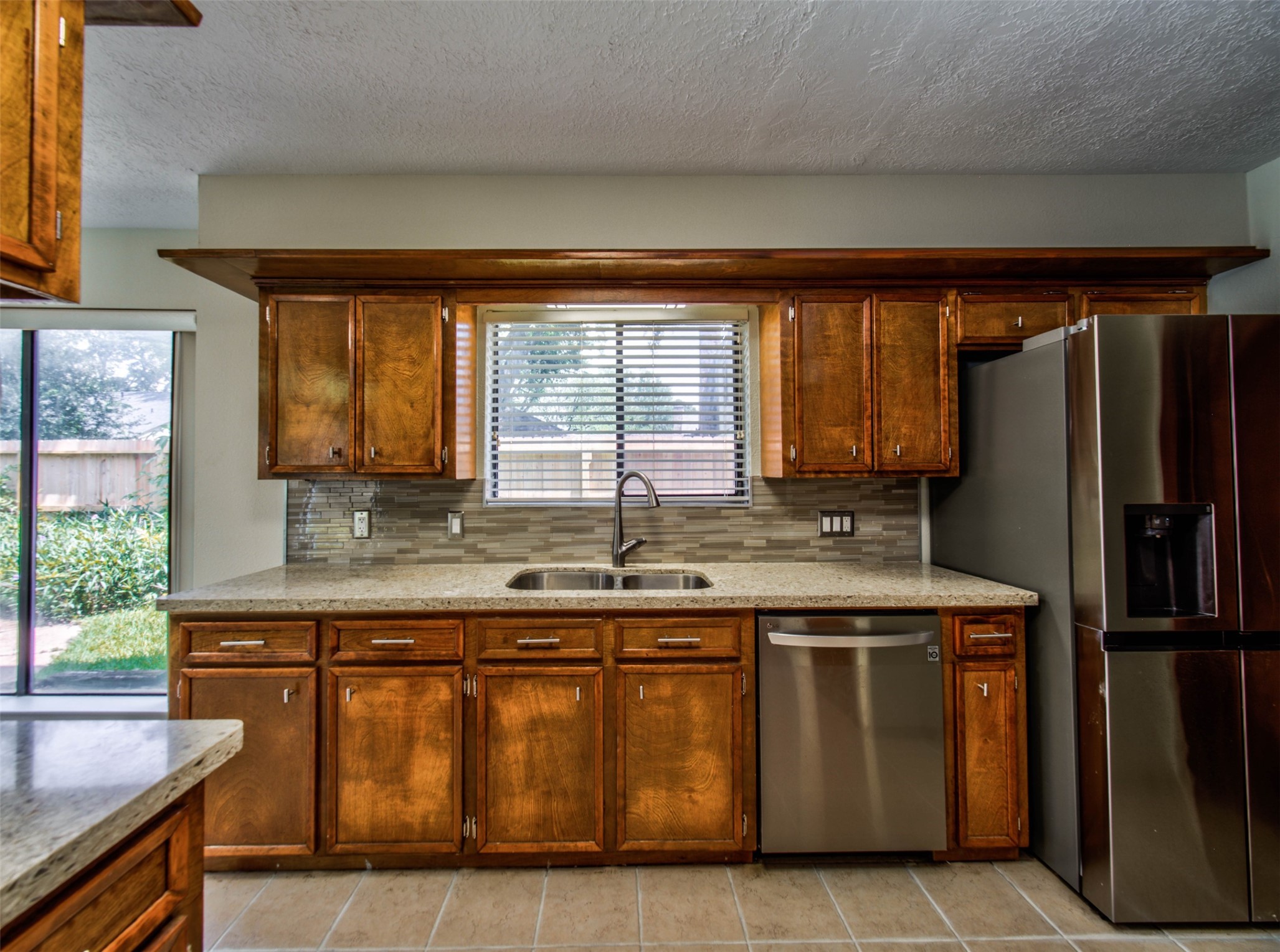 8022 La Brea Drive Property Photo 20