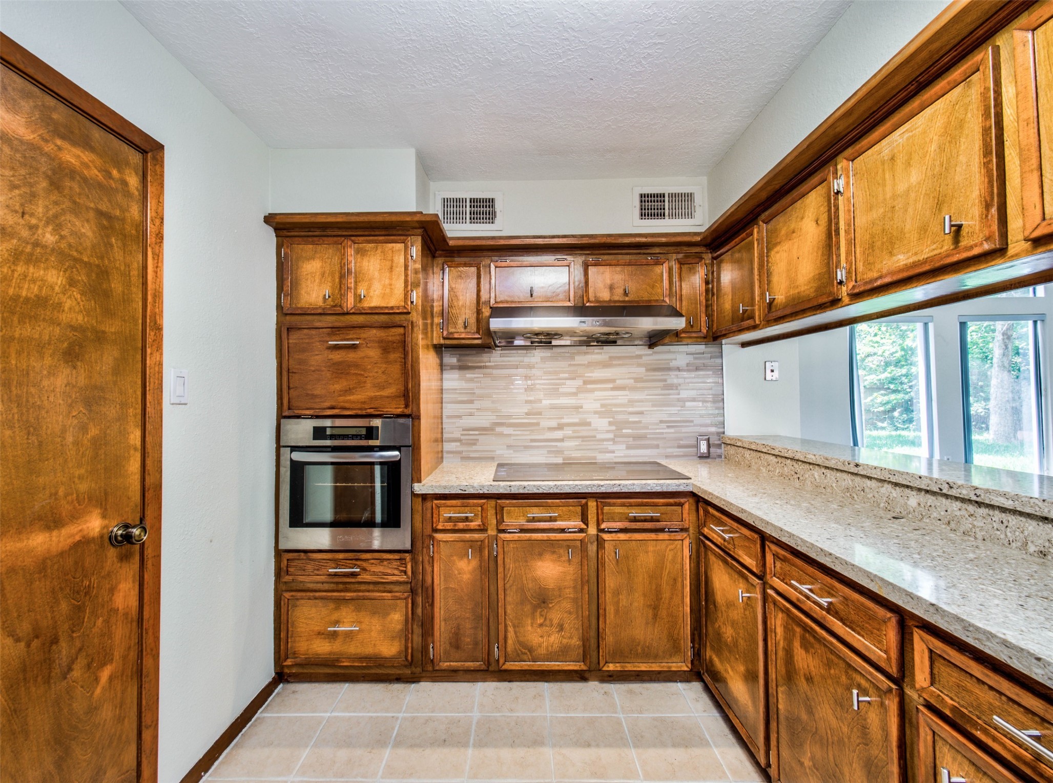 8022 La Brea Drive Property Photo 21