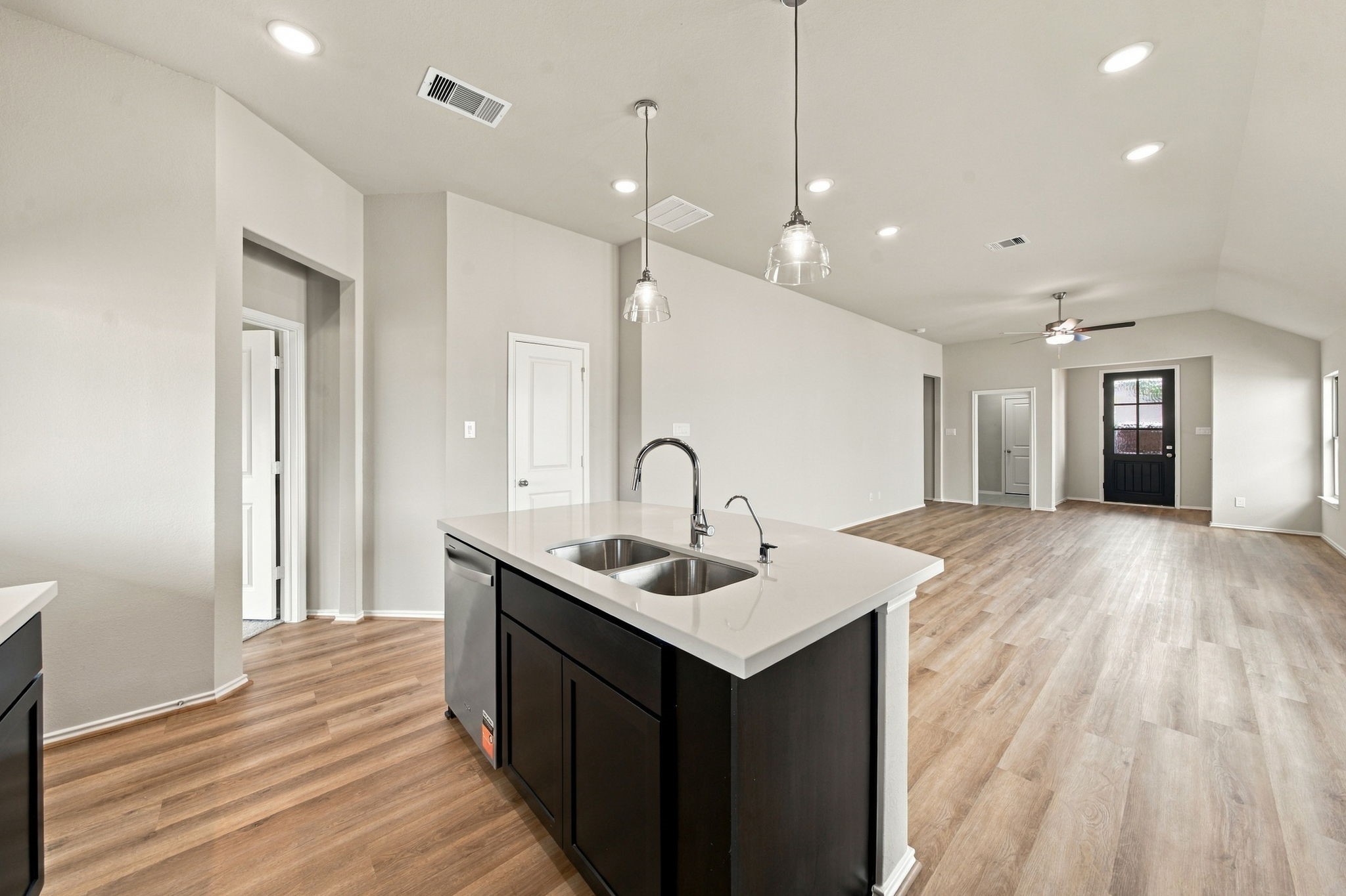 226 Violet Crown Lane Property Photo 8