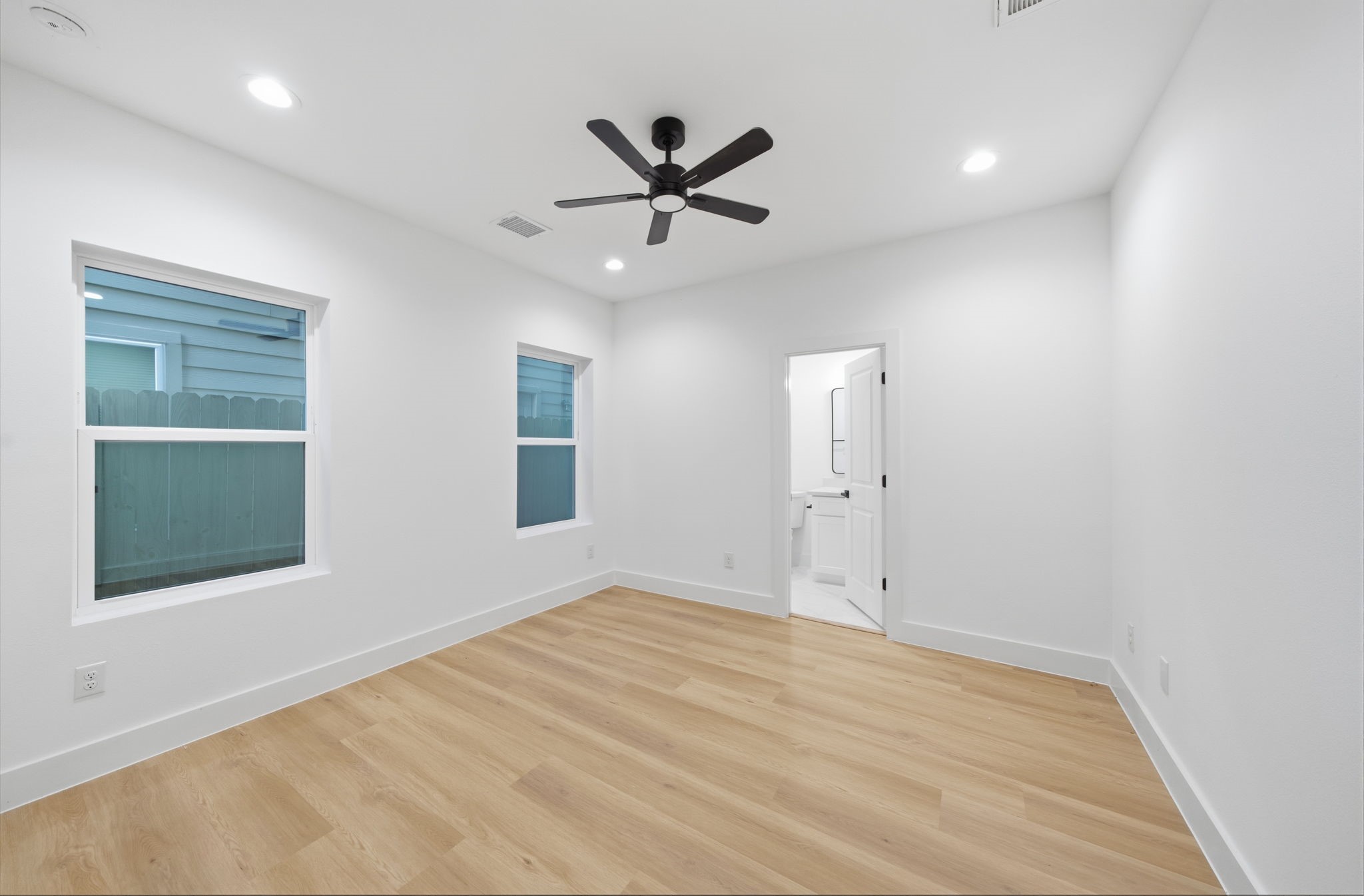 4035 Buck Street Property Photo 17