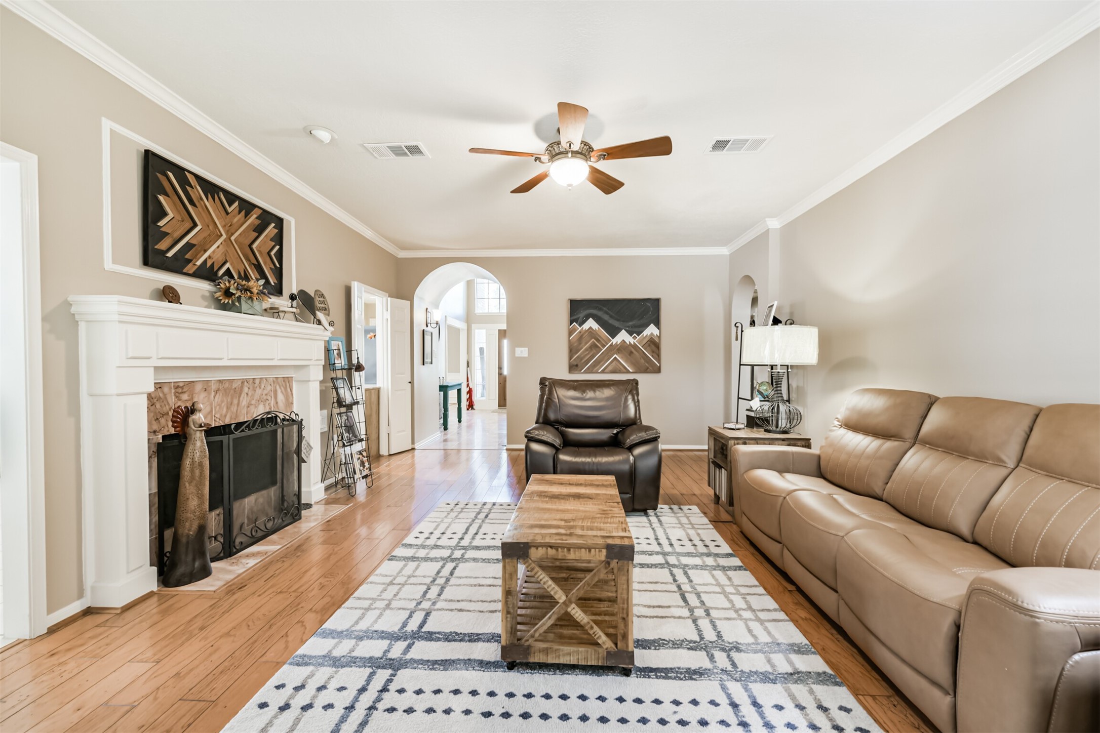 16723 Chewton Glen Street Property Photo 5