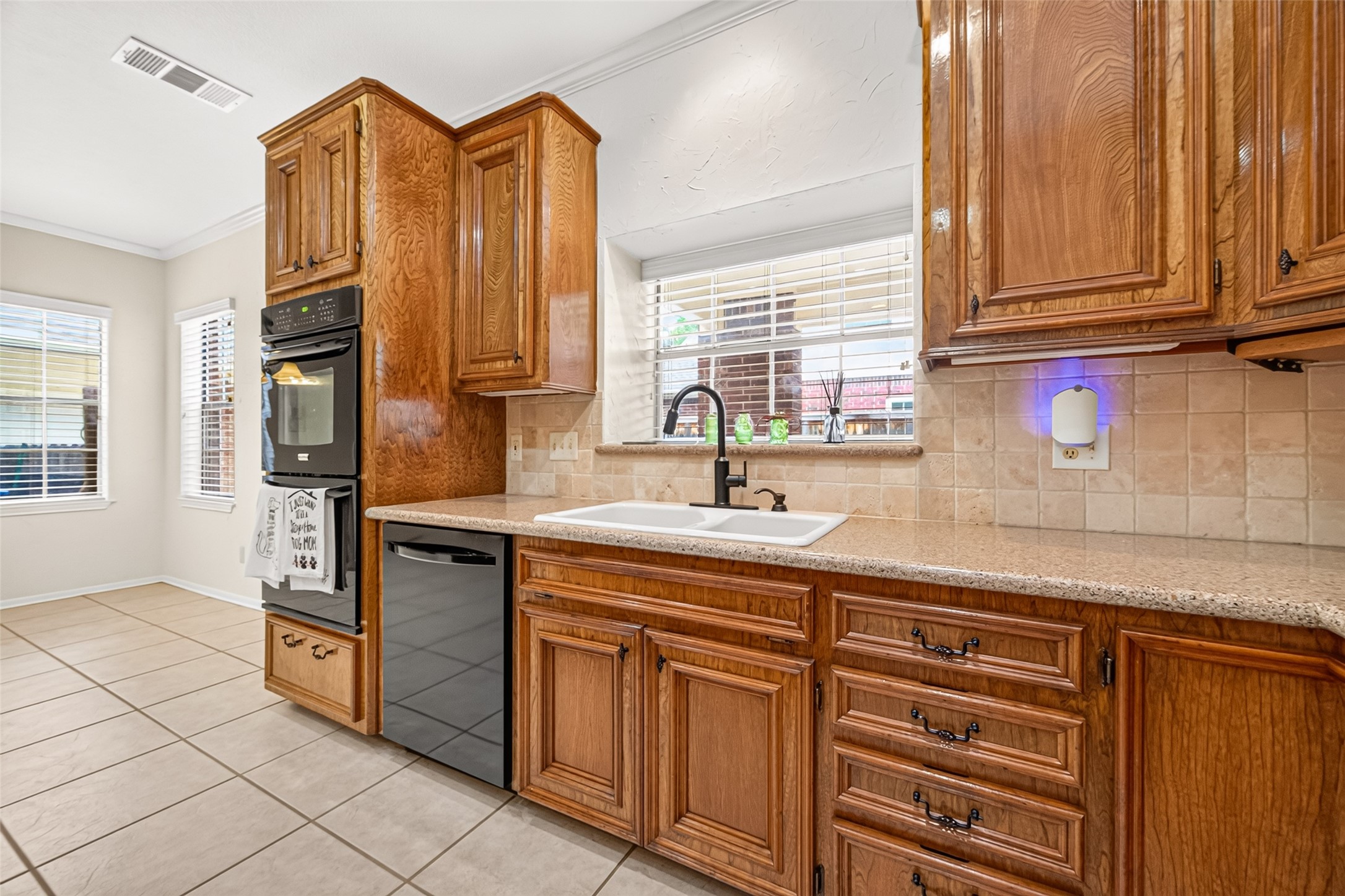 16723 Chewton Glen Street Property Photo 13