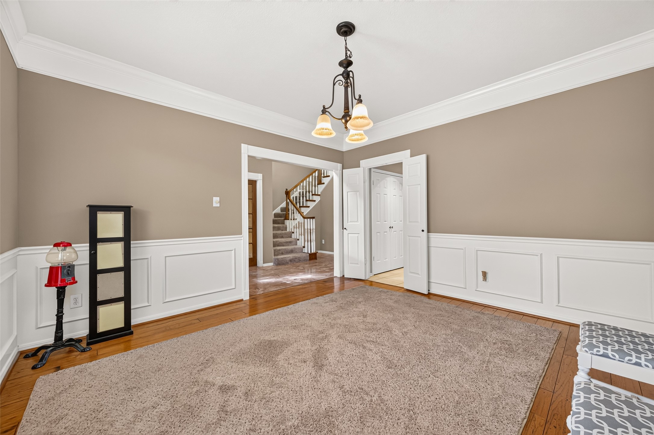 16723 Chewton Glen Street Property Photo 18
