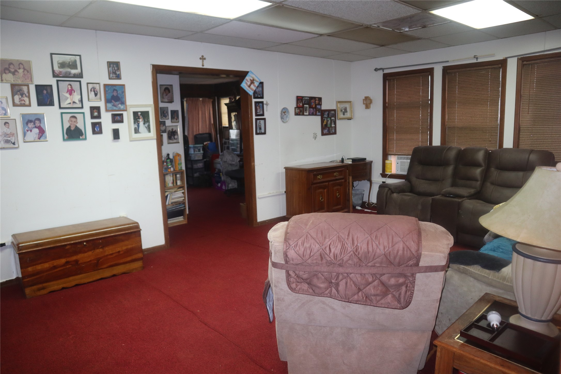 311 W 1st Street Property Photo 8