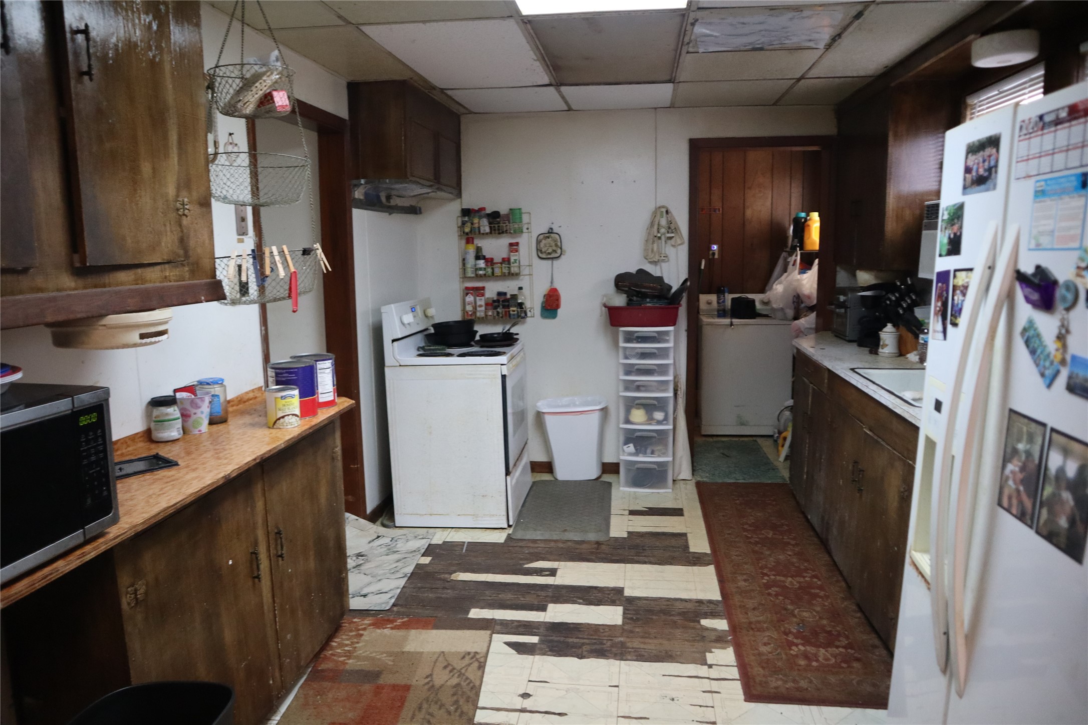 311 W 1st Street Property Photo 13
