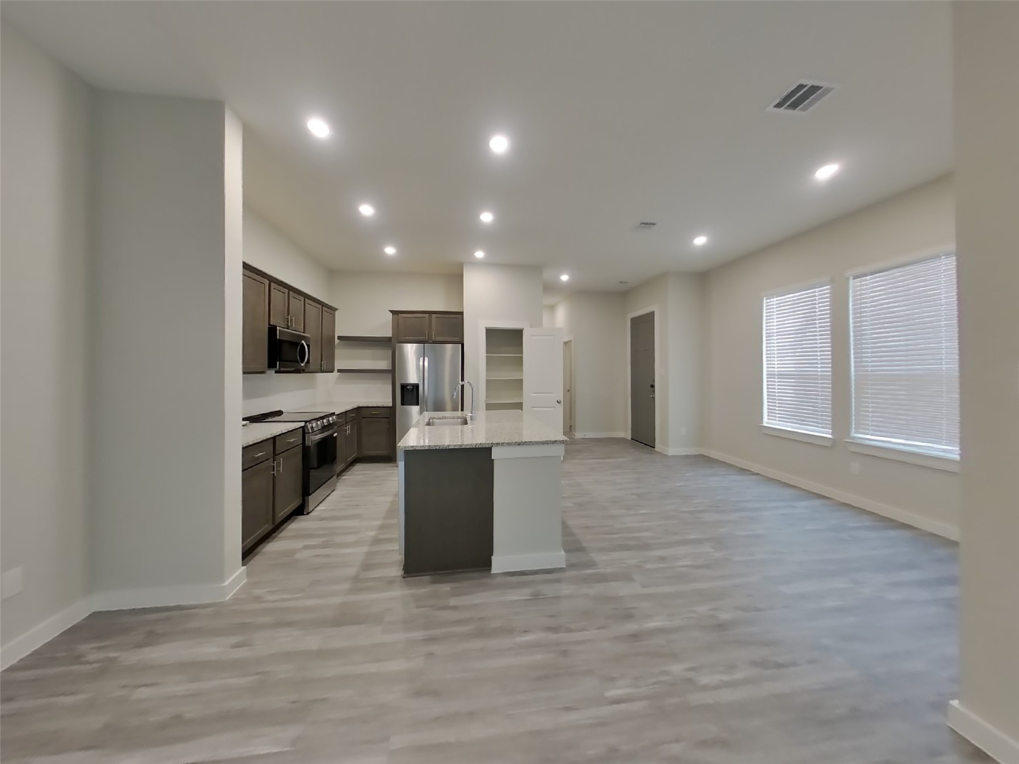 22631 Terrazzo Drive Property Photo 3