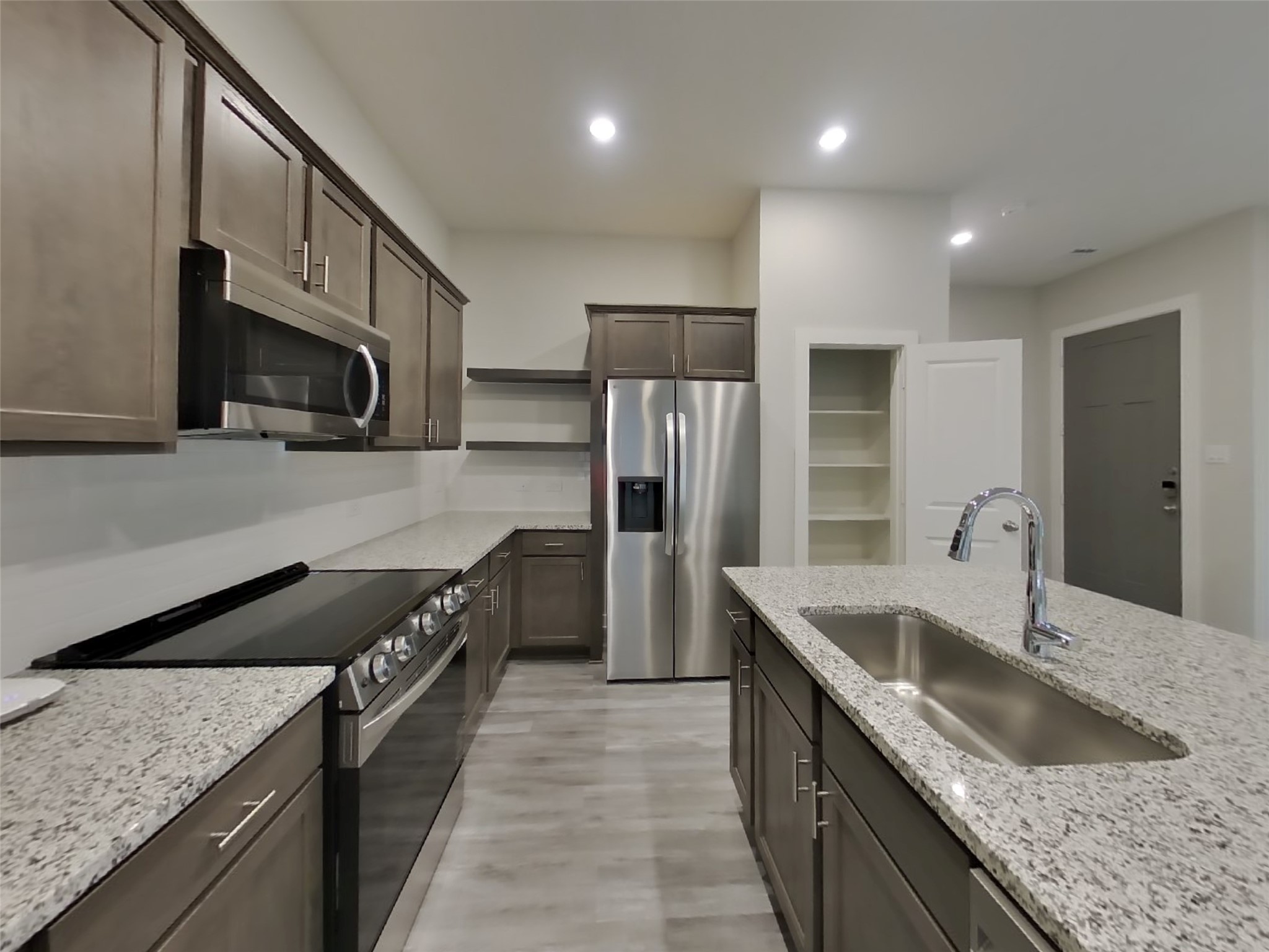 22631 Terrazzo Drive Property Photo 5