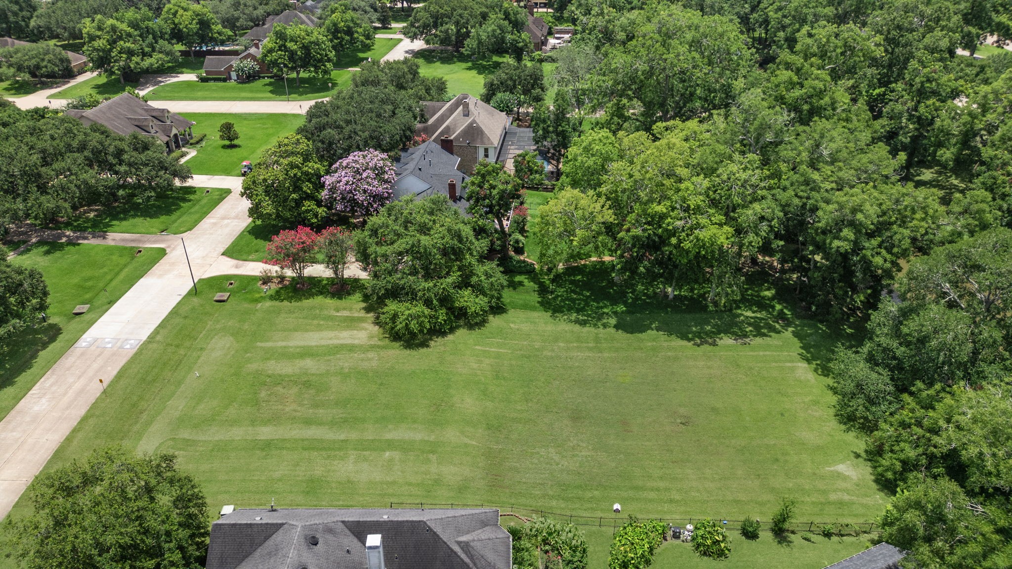 5235 Westerdale Drive Property Photo 4