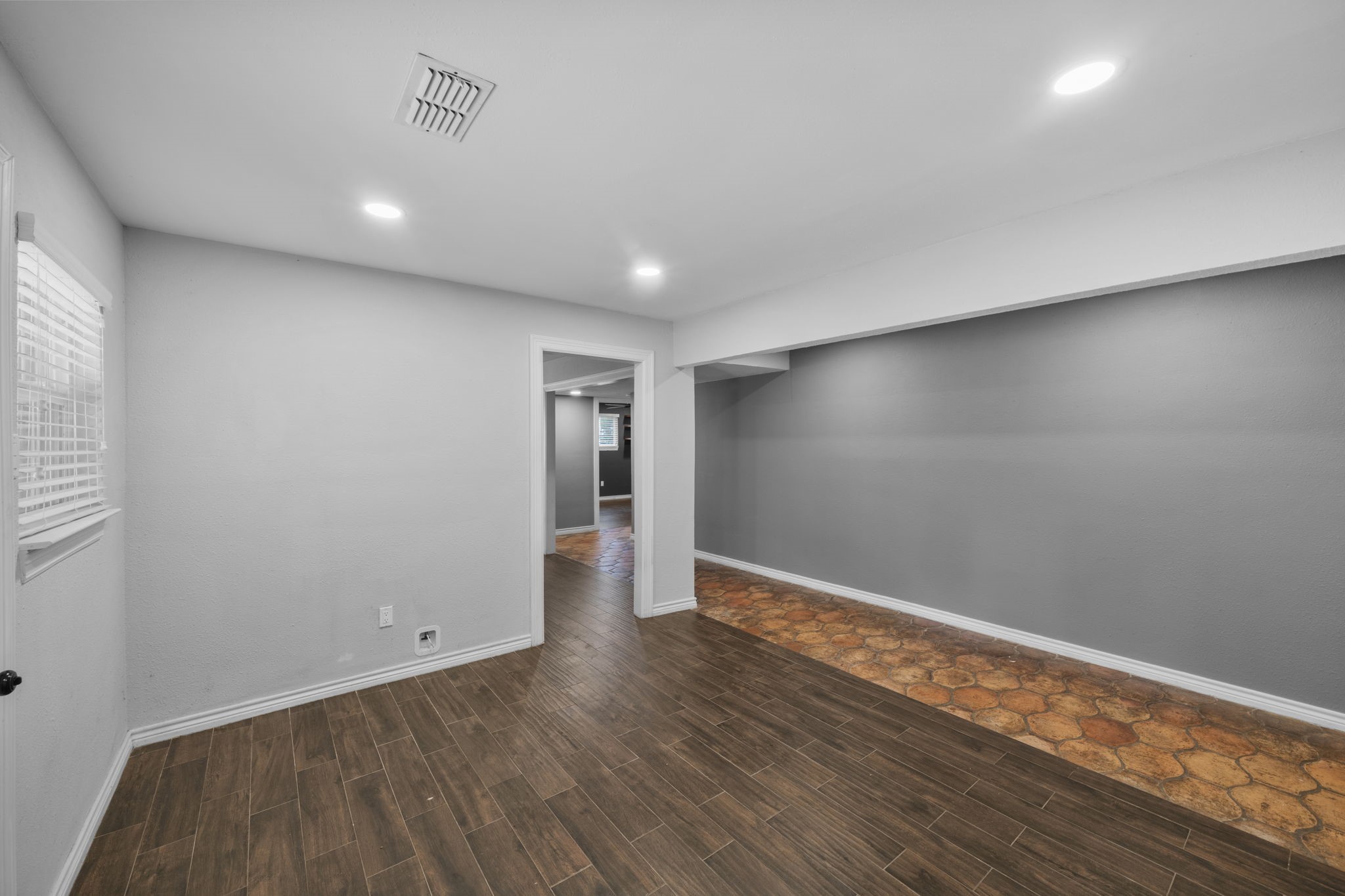 10519 Fawnview Drive Property Photo 14