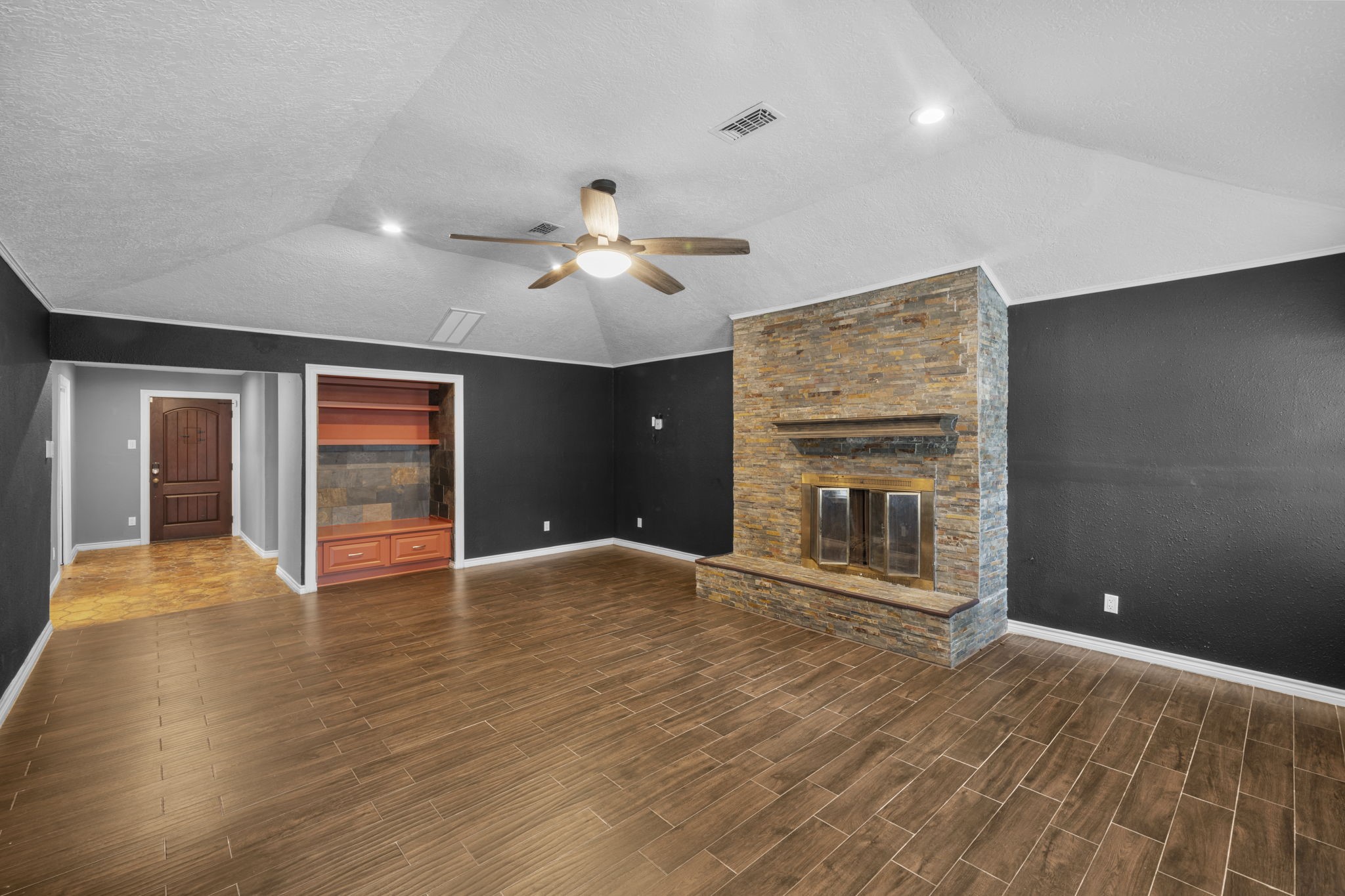 10519 Fawnview Drive Property Photo 17
