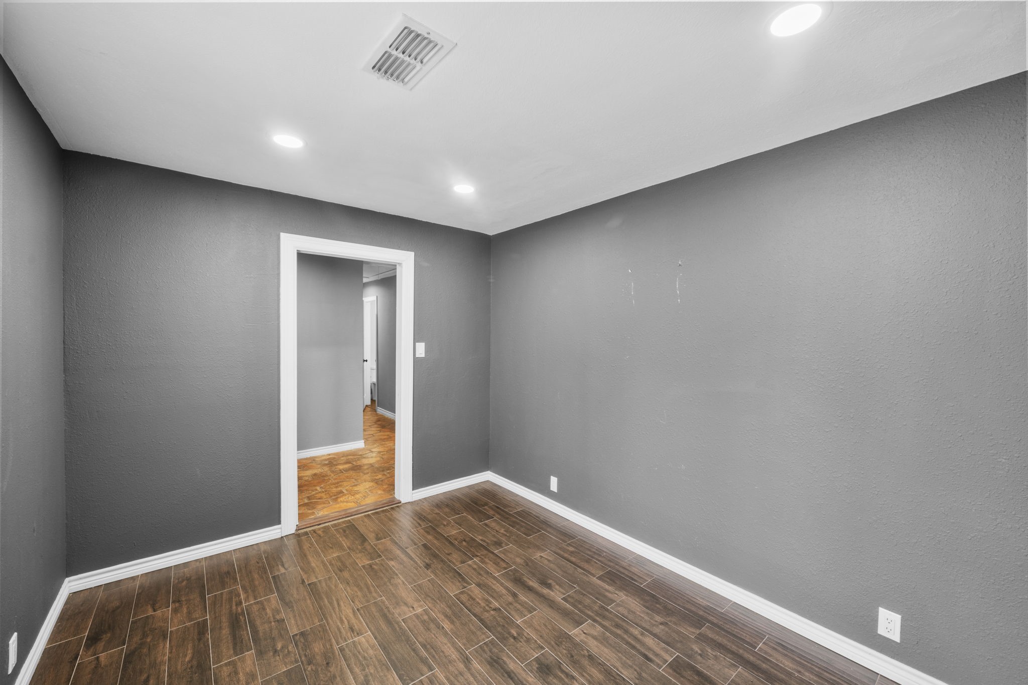 10519 Fawnview Drive Property Photo 24