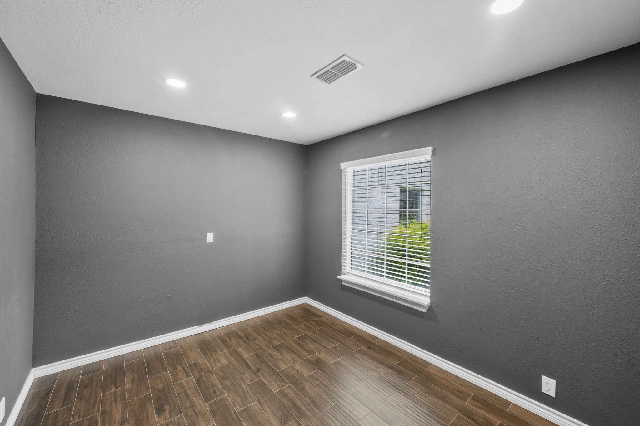 10519 Fawnview Drive Property Photo 25