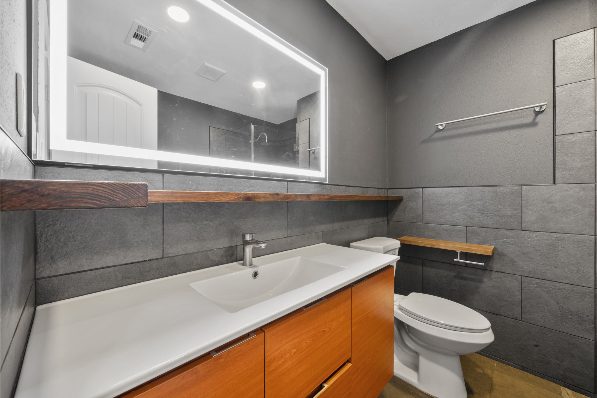 10519 Fawnview Drive Property Photo 29