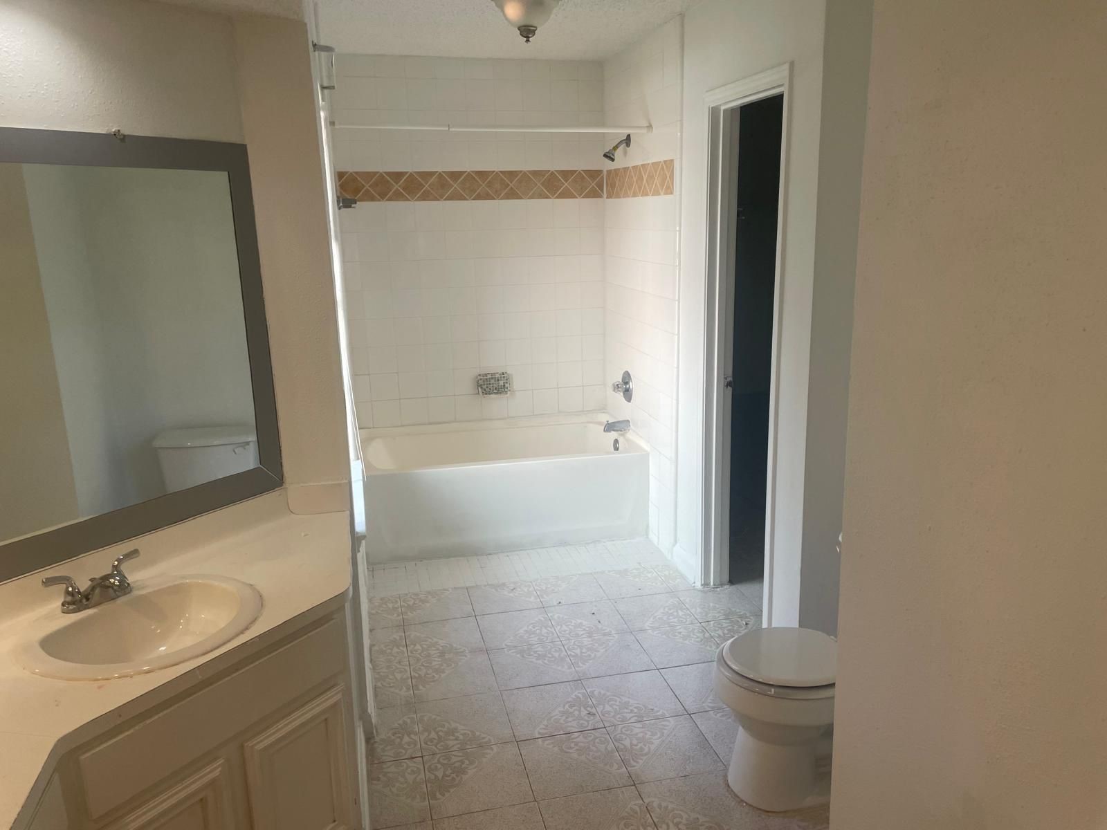 12915 Ashford Knoll Drive Property Photo 10