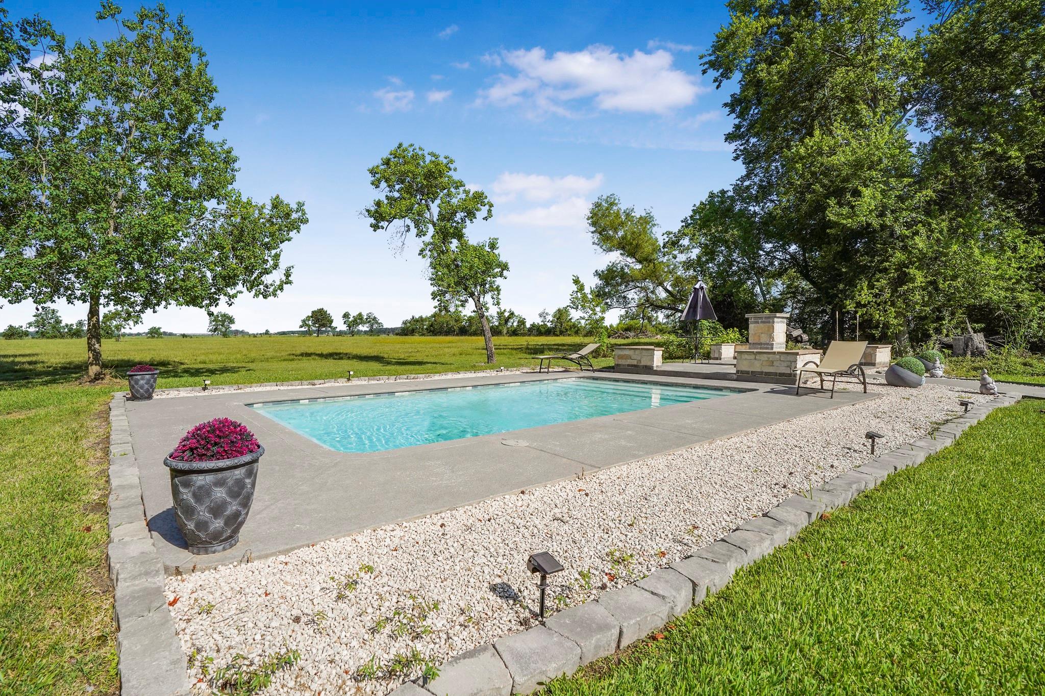 20547 Crosby Eastgate Road, Crosby Tx 77532 Property Photo 2