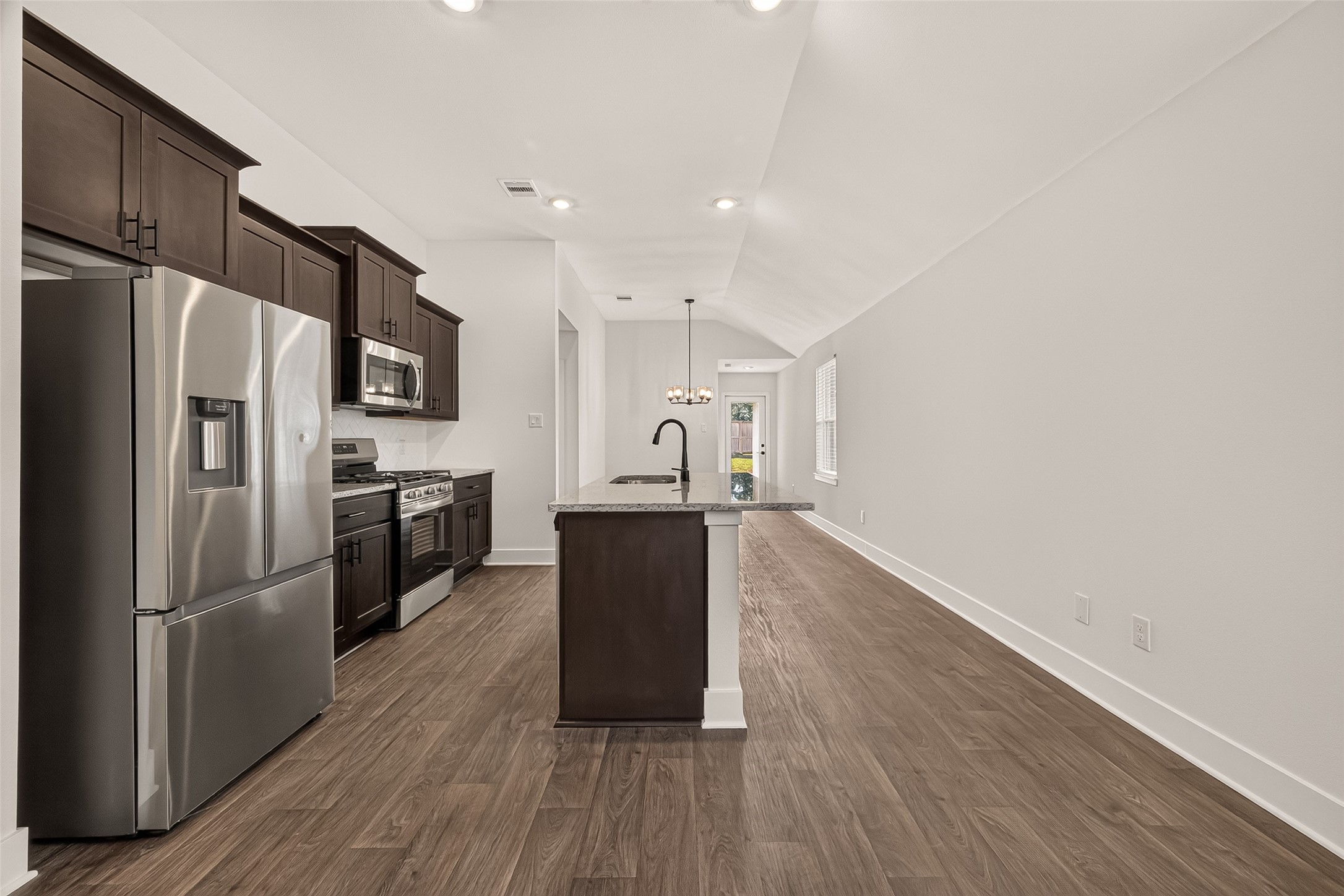 9304 Hard Rock Road Property Photo 11