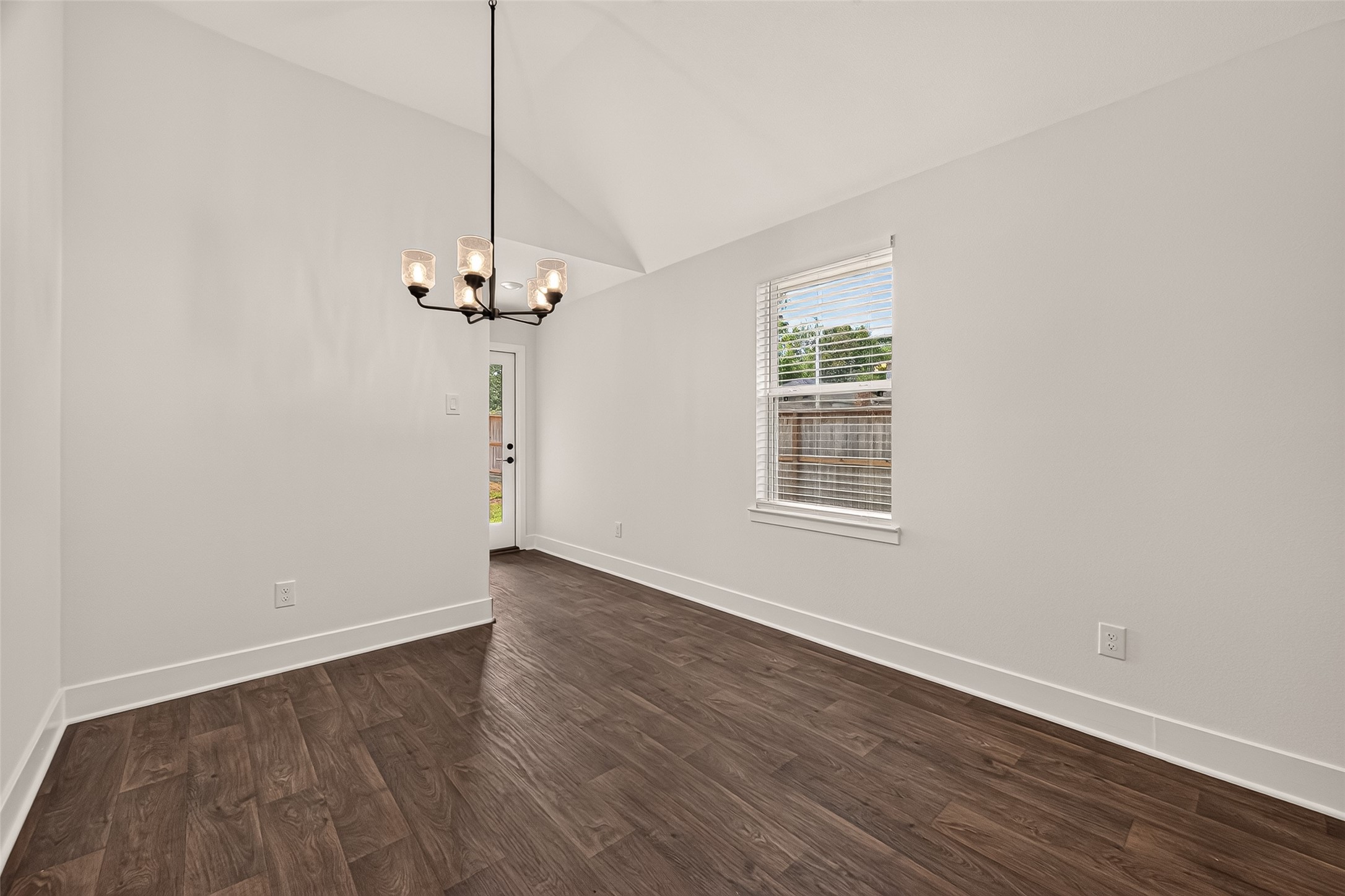 9304 Hard Rock Road Property Photo 13