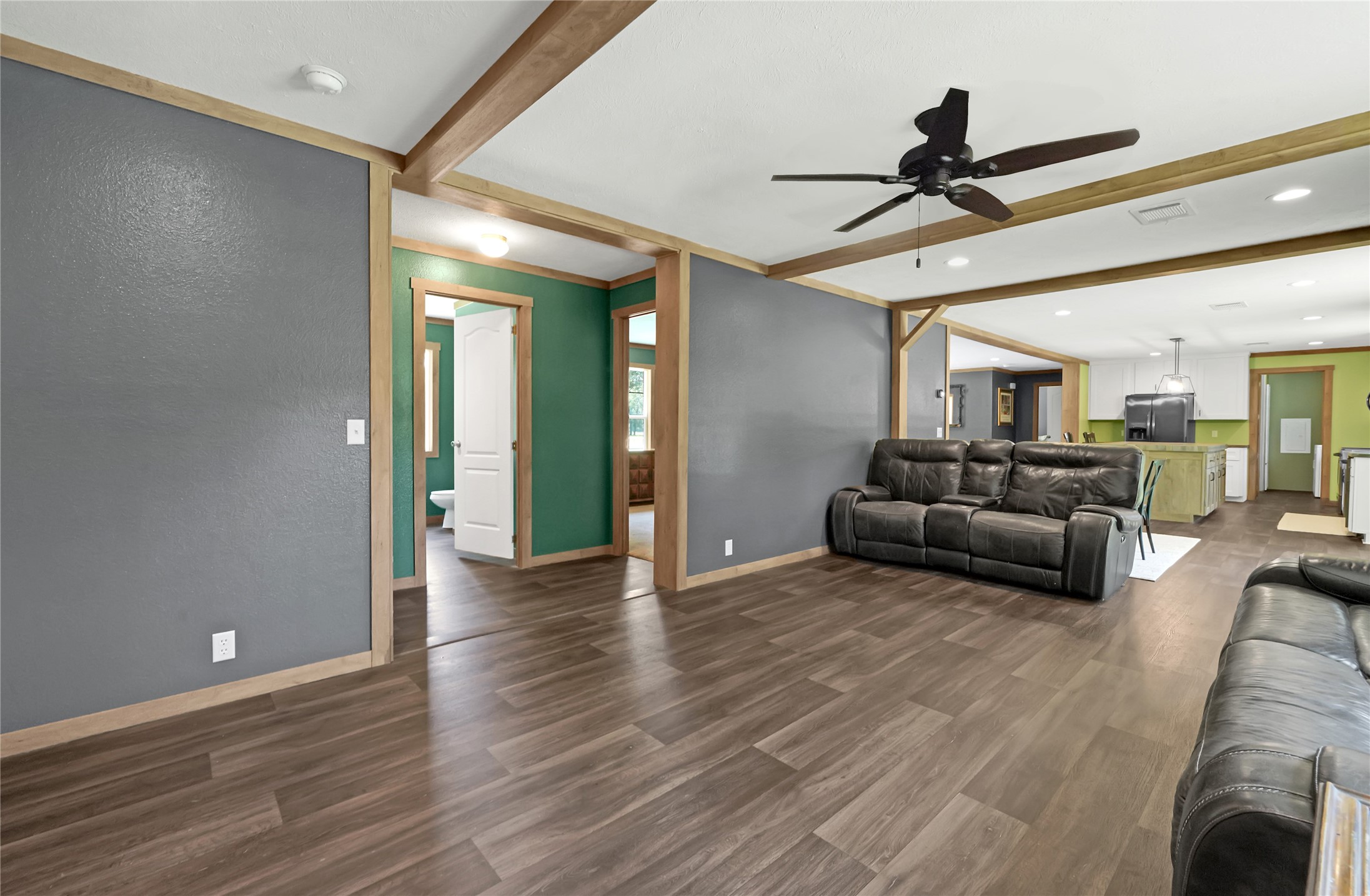39360 Highway 105 Property Photo 15