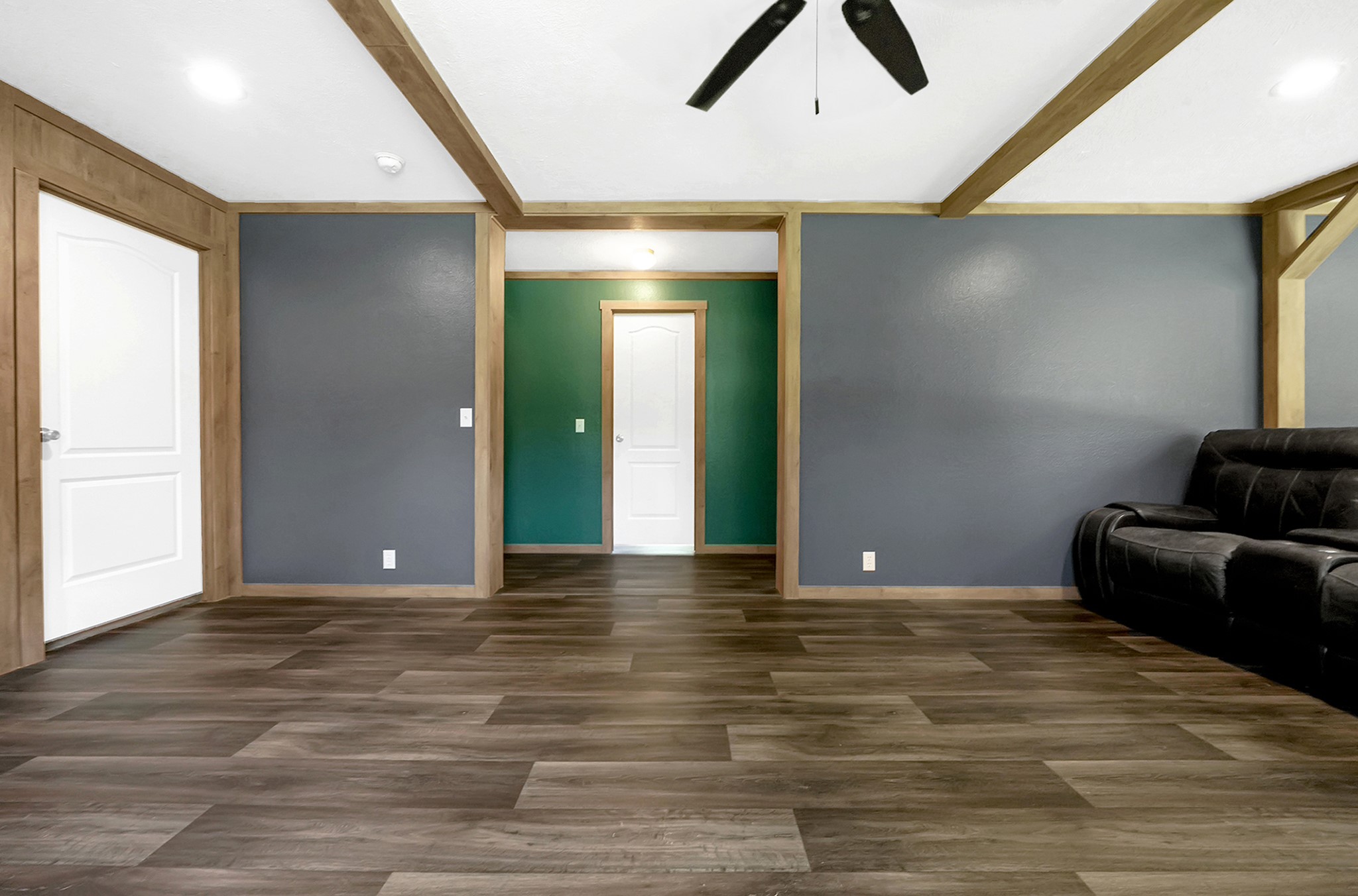 39360 Highway 105 Property Photo 20