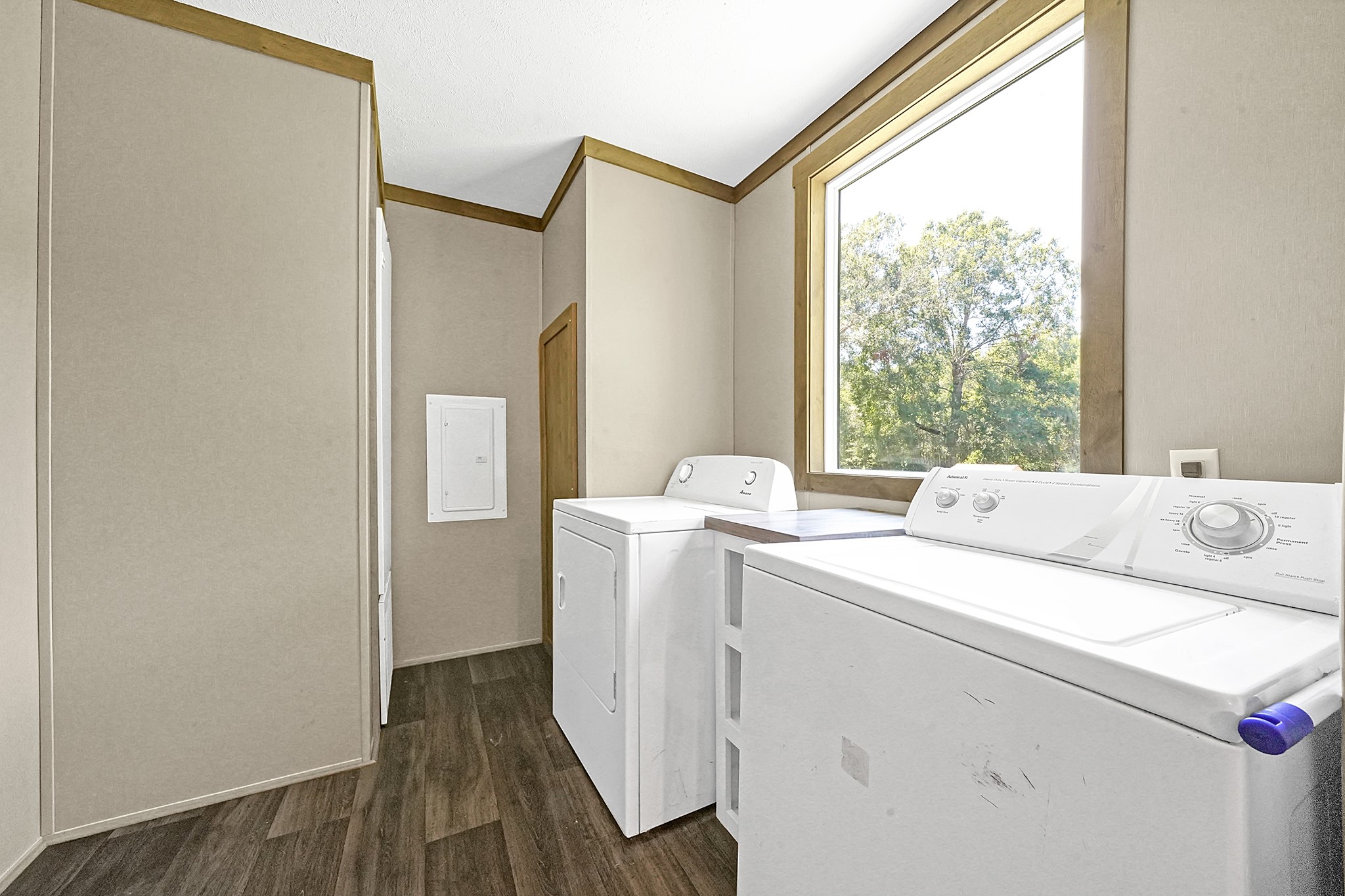 39360 Highway 105 Property Photo 24