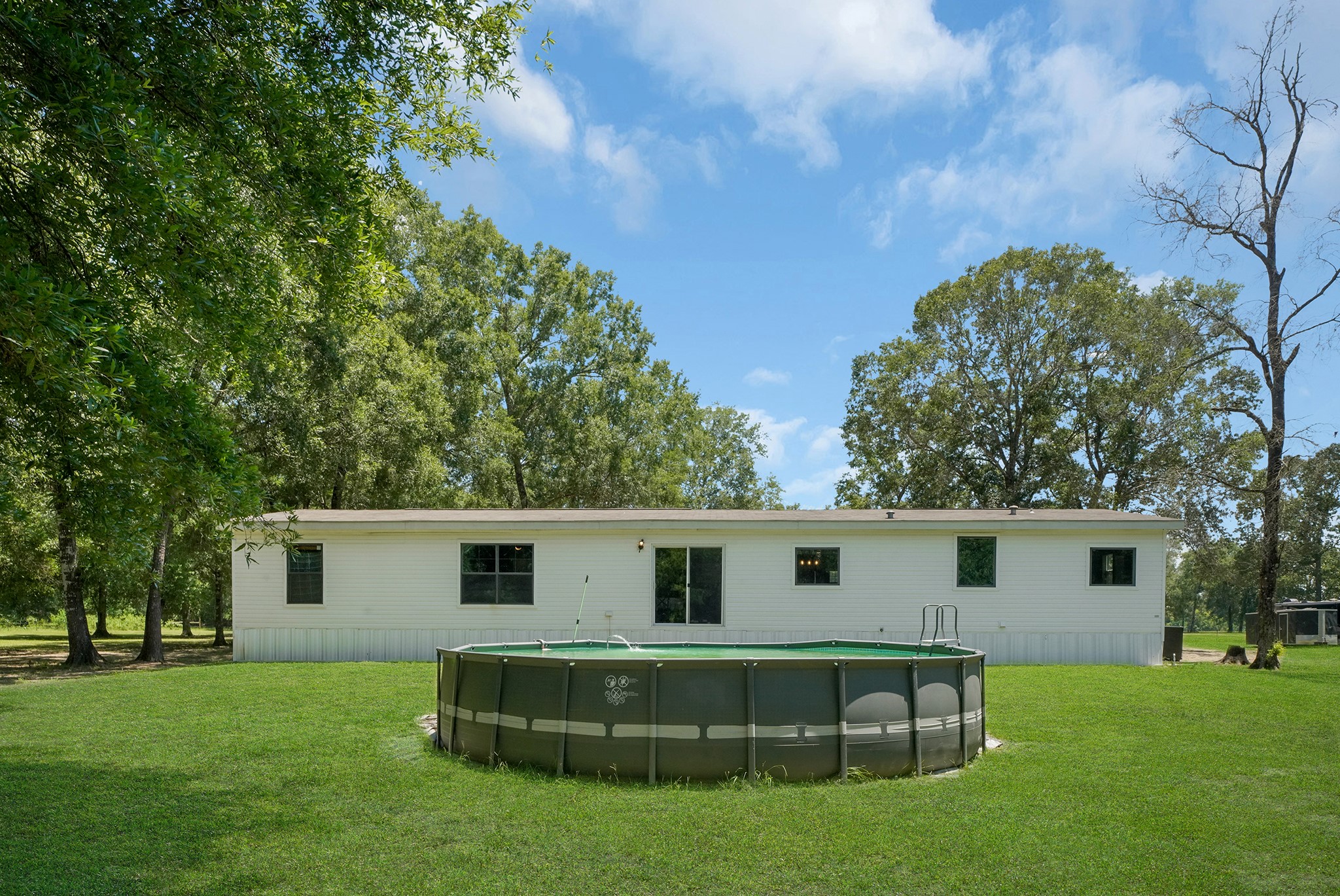 39360 Highway 105 Property Photo 33