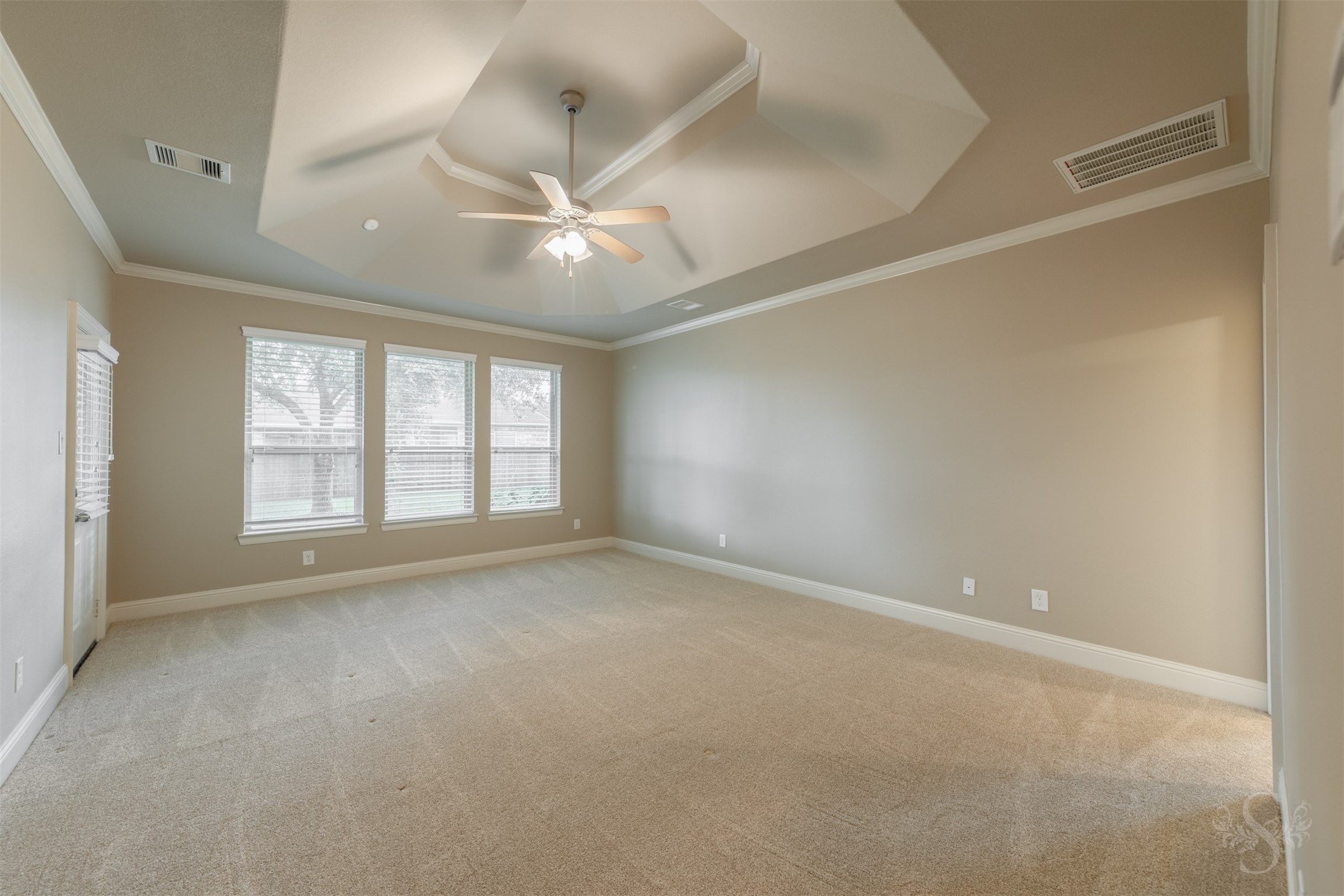 32611 Waltham Xing Property Photo 22