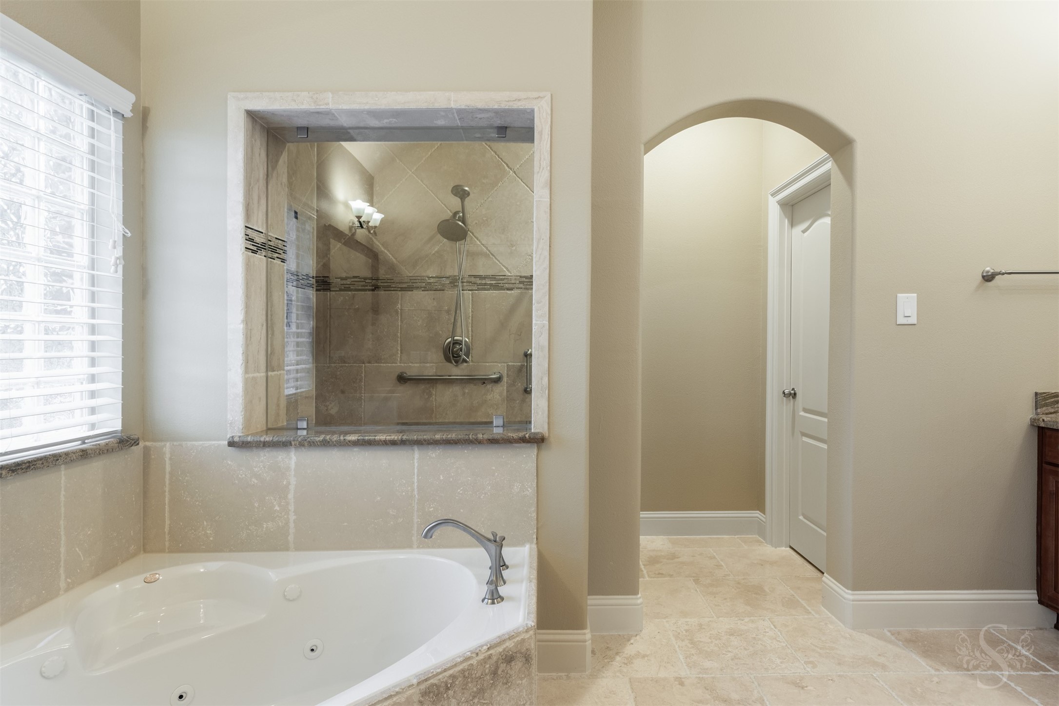 32611 Waltham Xing Property Photo 26
