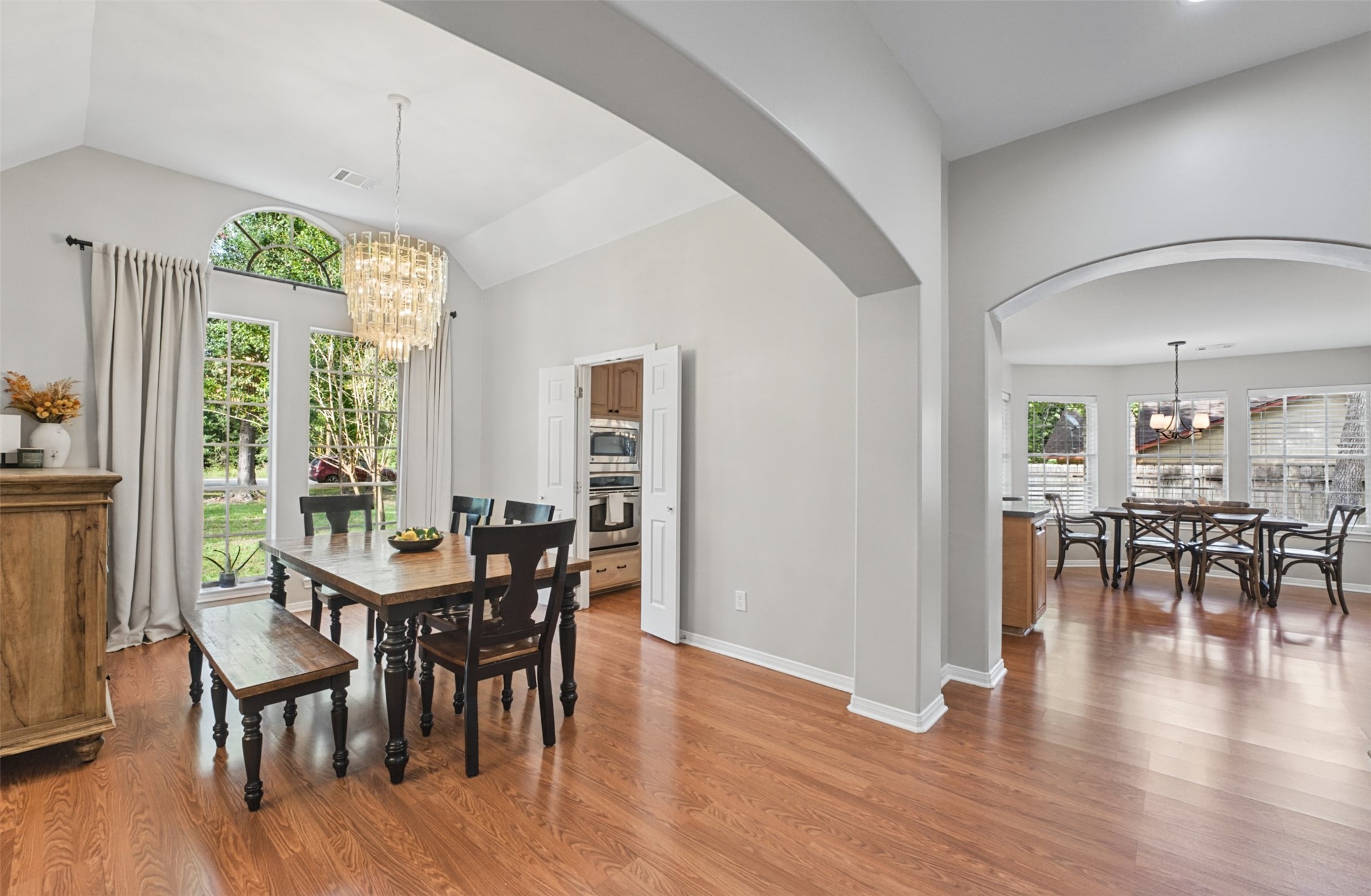 1107 Chateau Woods Parkway Drive Property Photo 8