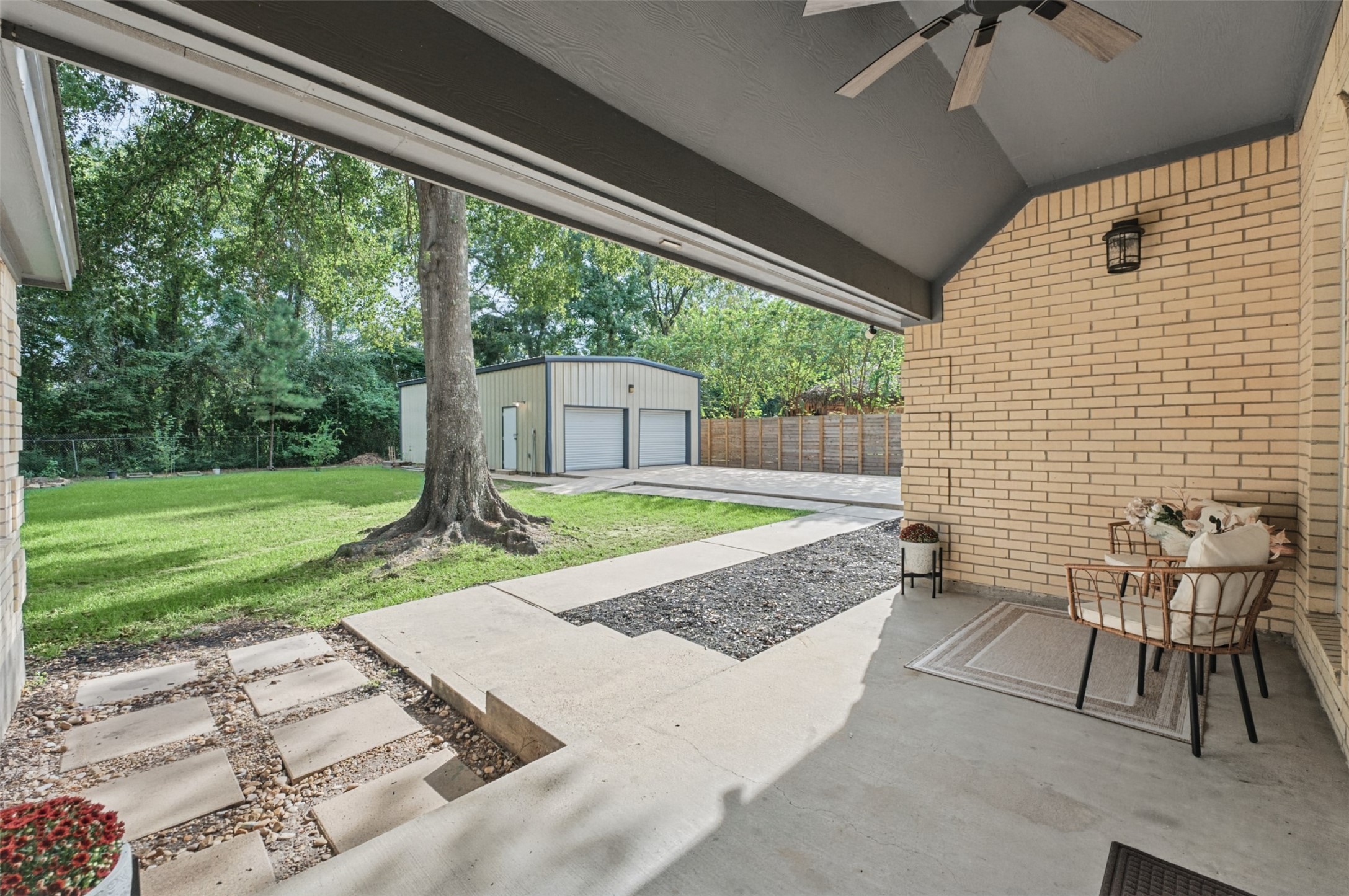 1107 Chateau Woods Parkway Drive Property Photo 26
