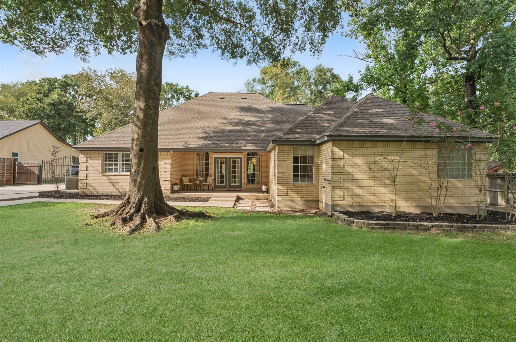1107 Chateau Woods Parkway Drive Property Photo 27