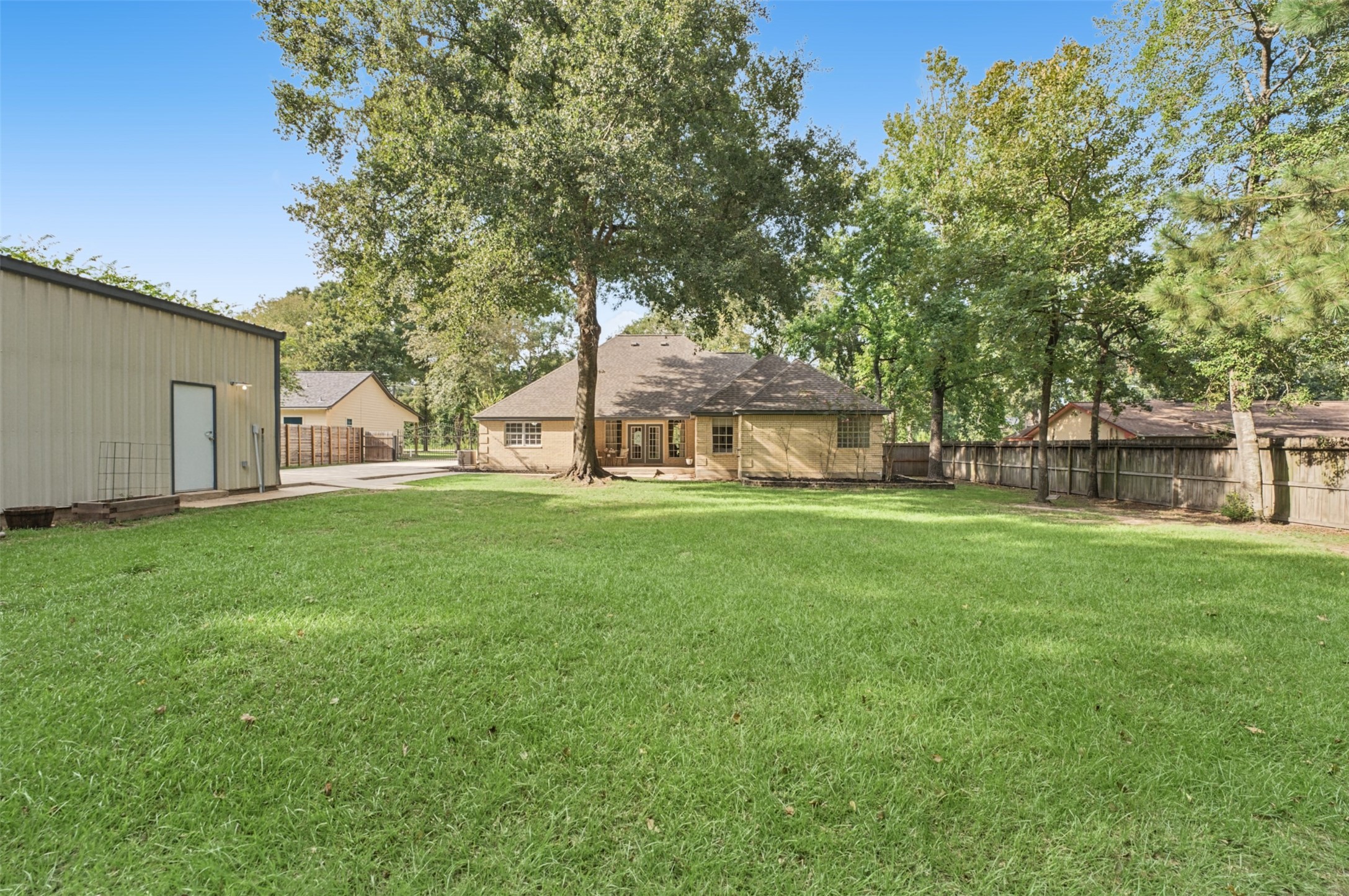 1107 Chateau Woods Parkway Drive Property Photo 30