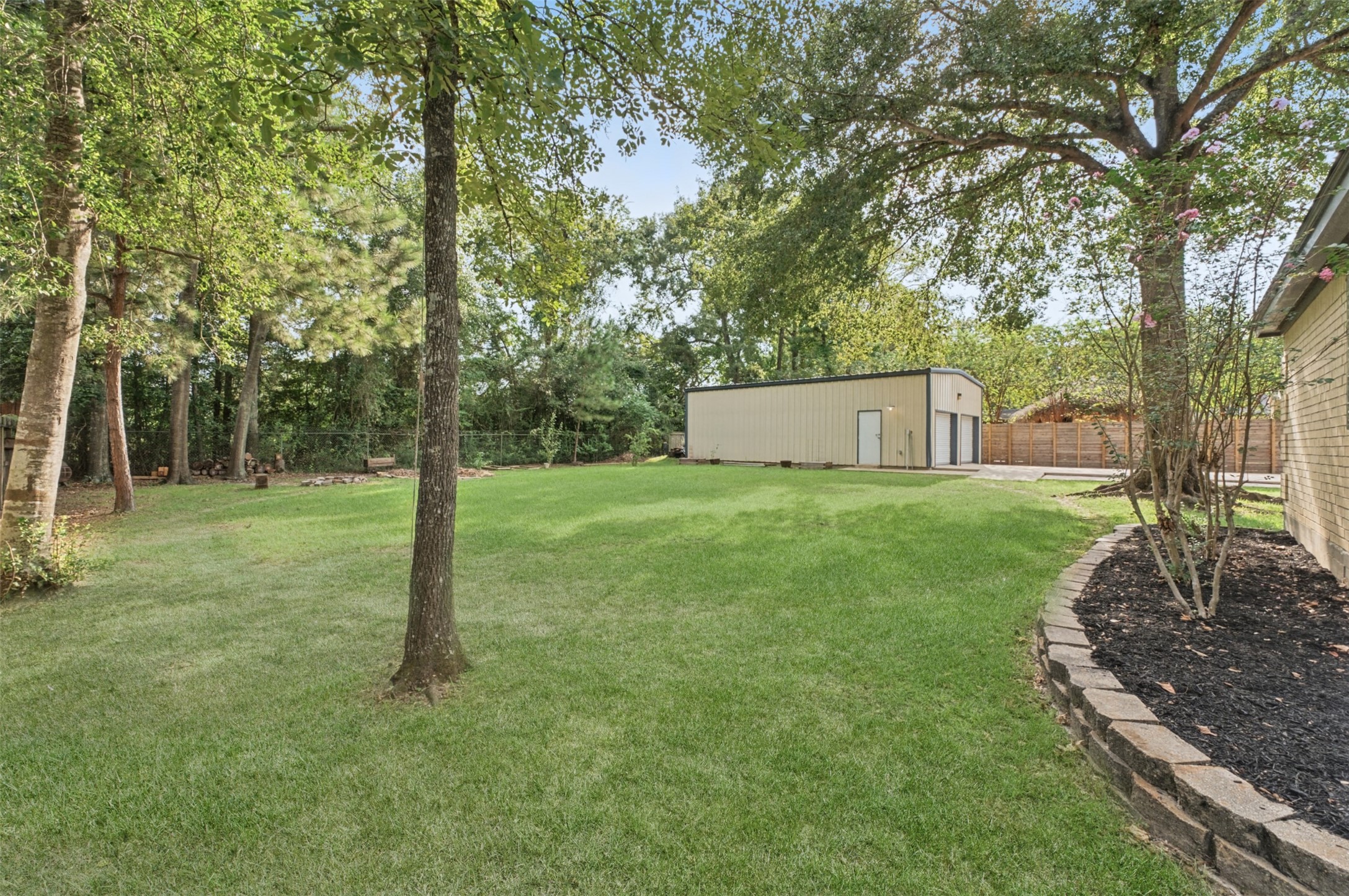 1107 Chateau Woods Parkway Drive Property Photo 31