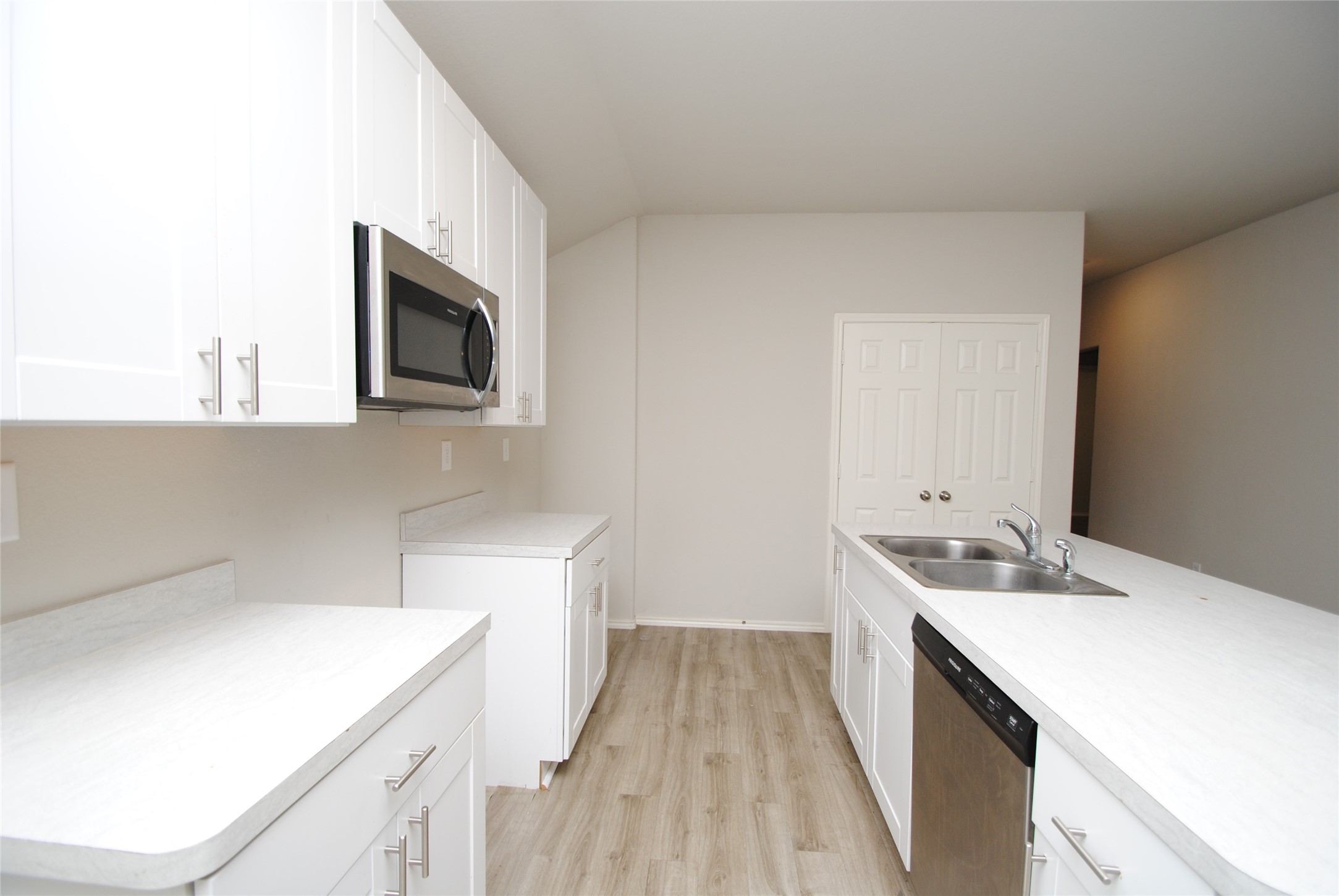 2006 Brixham Bluff Lane Property Photo 6