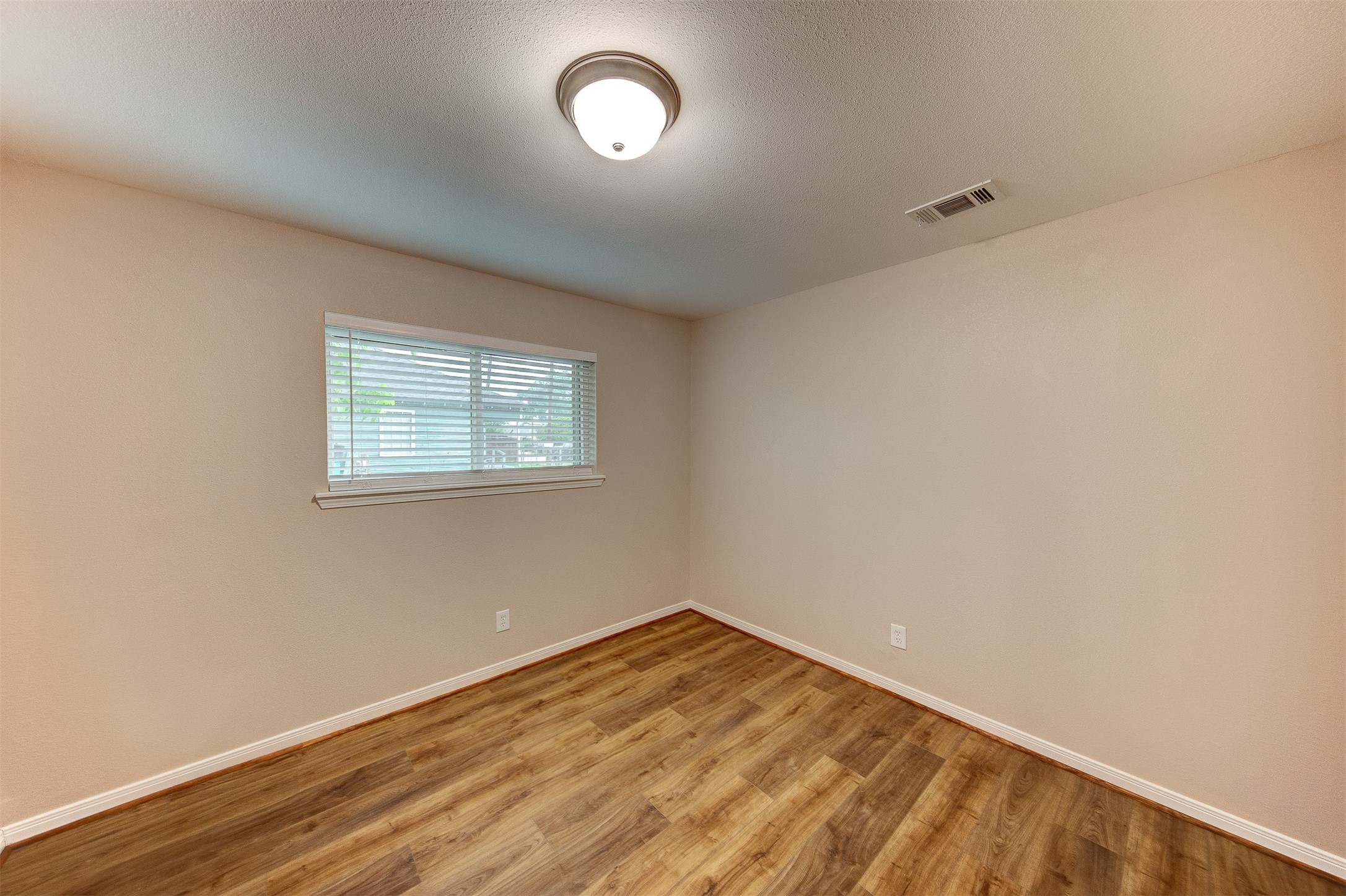 7732 Avenue I Property Photo 18