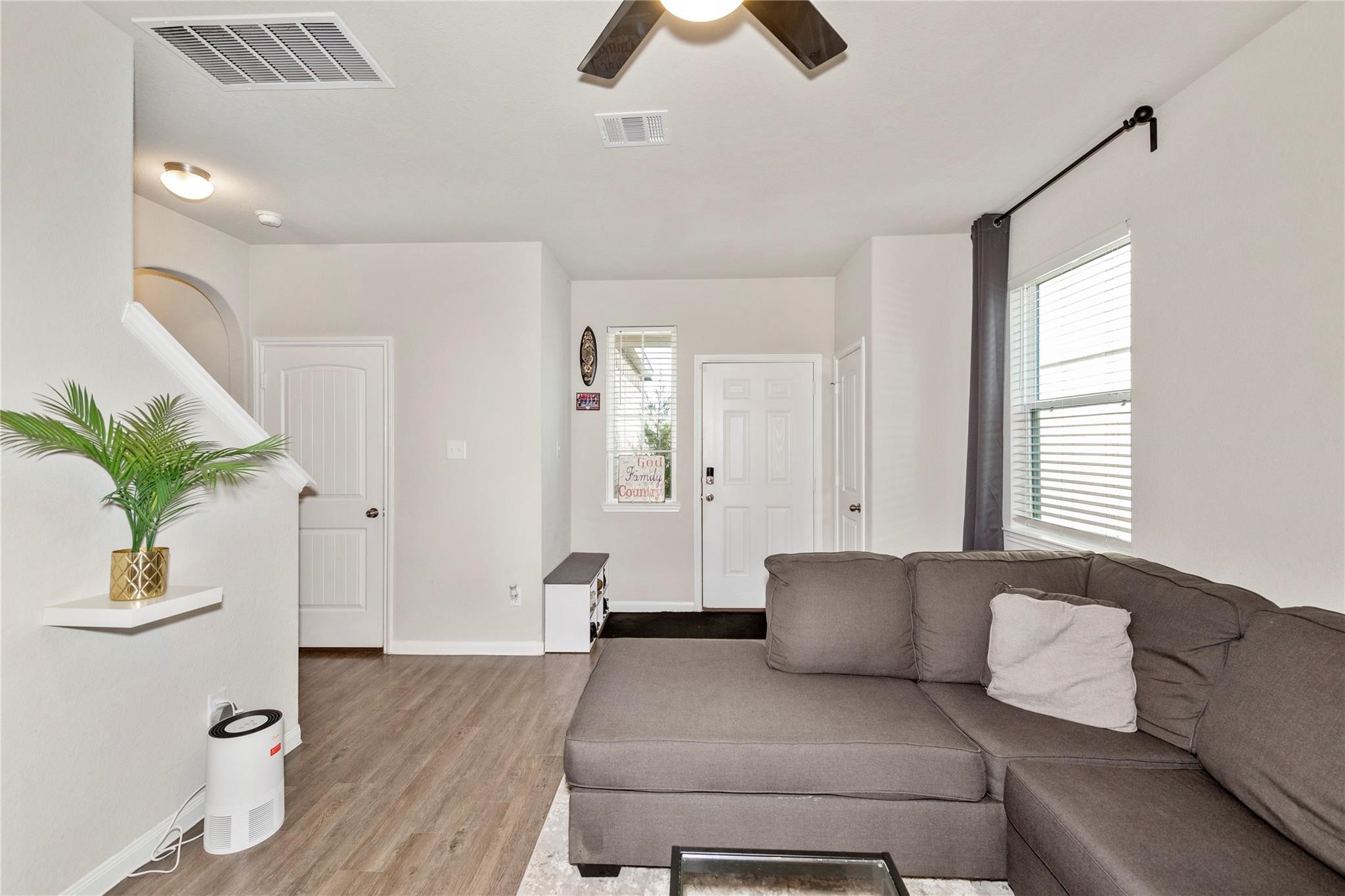 3544 Wooded Lane Property Photo 5