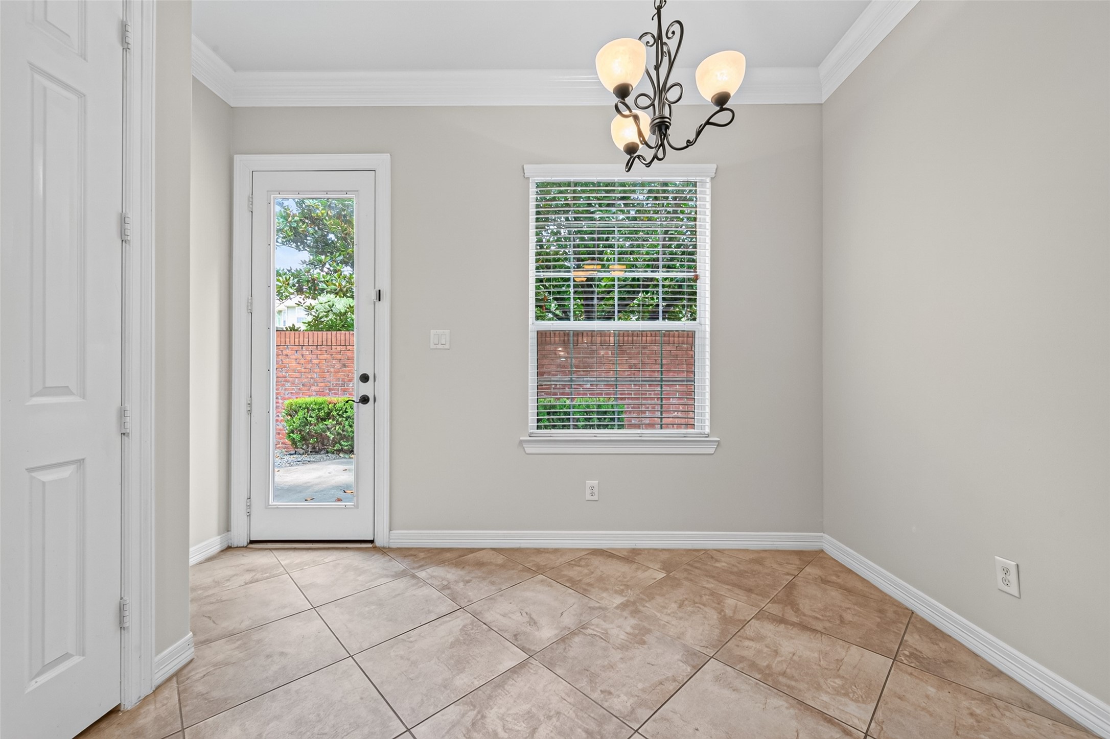 13318 Olive Trail Property Photo 16