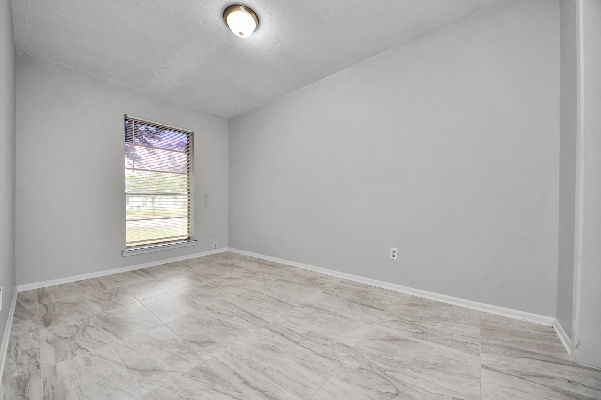 4830 Ridgestone Street Property Photo 23
