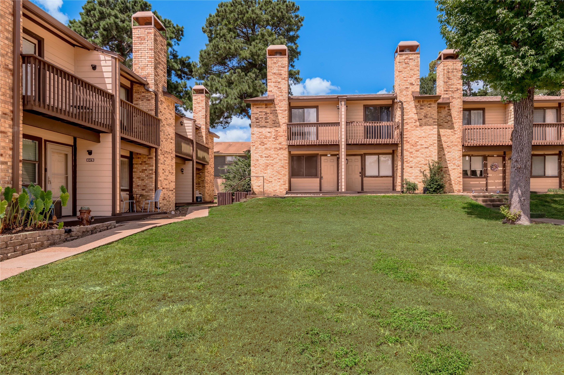 2521 Crosstimbers Street B1 Property Photo 3
