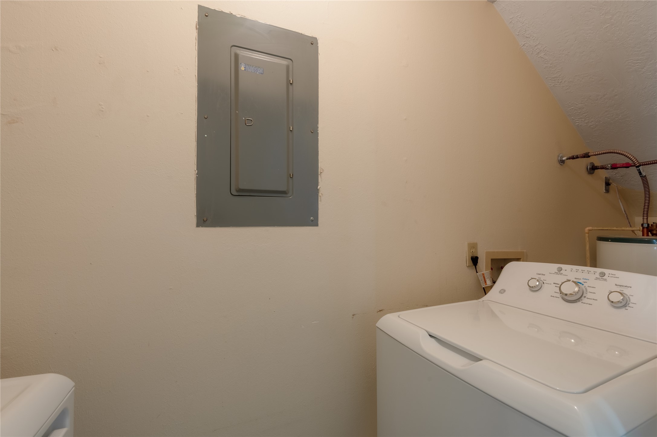 2521 Crosstimbers Street B1 Property Photo 18