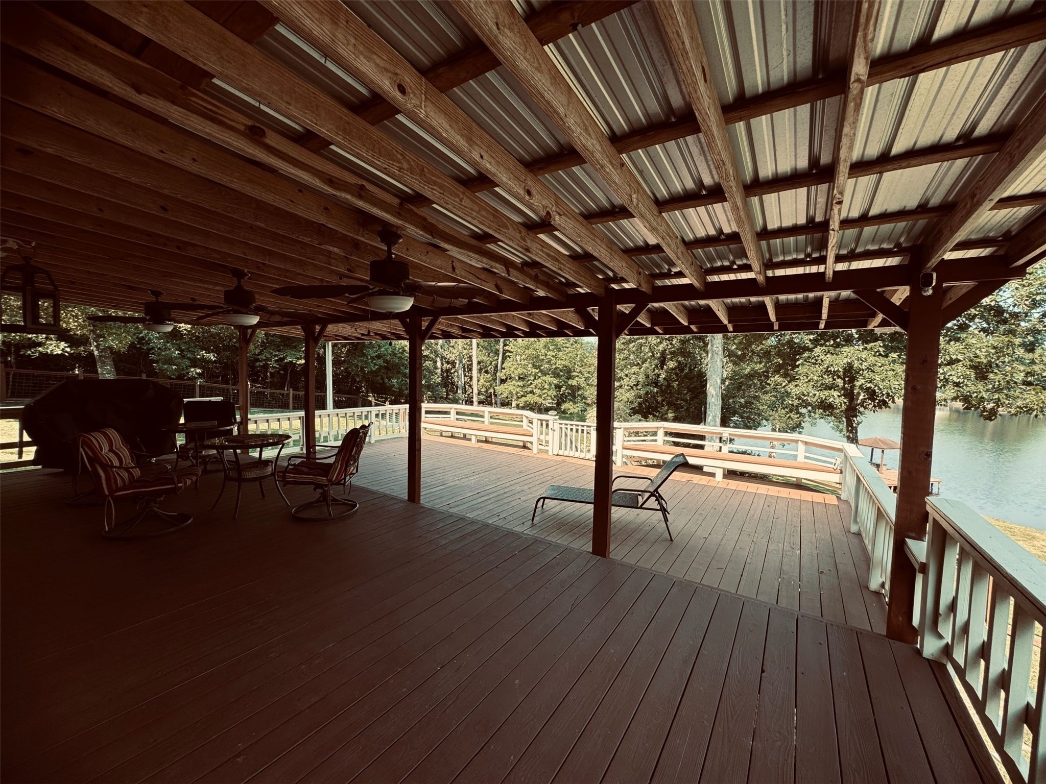 364 Charmaine Drive E Property Photo 20