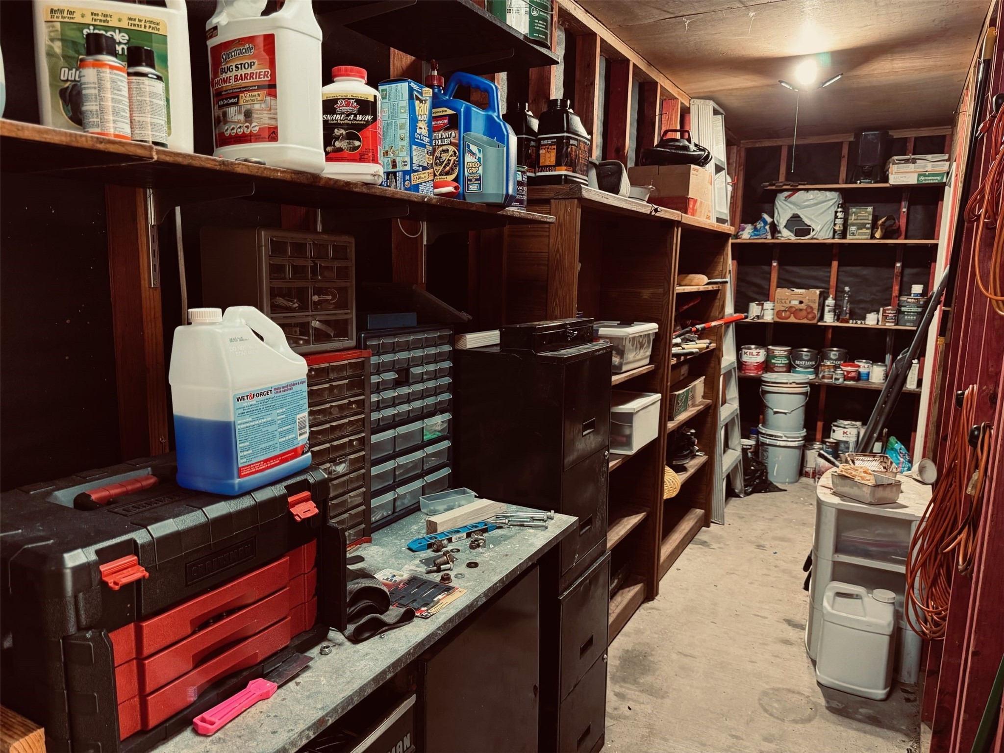 364 Charmaine Drive E Property Photo 26