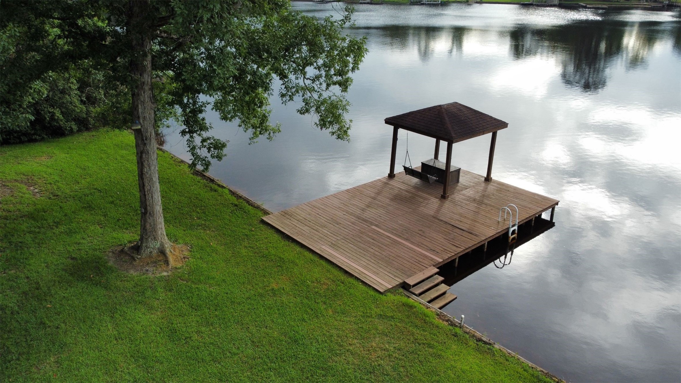 364 Charmaine Drive E Property Photo 35