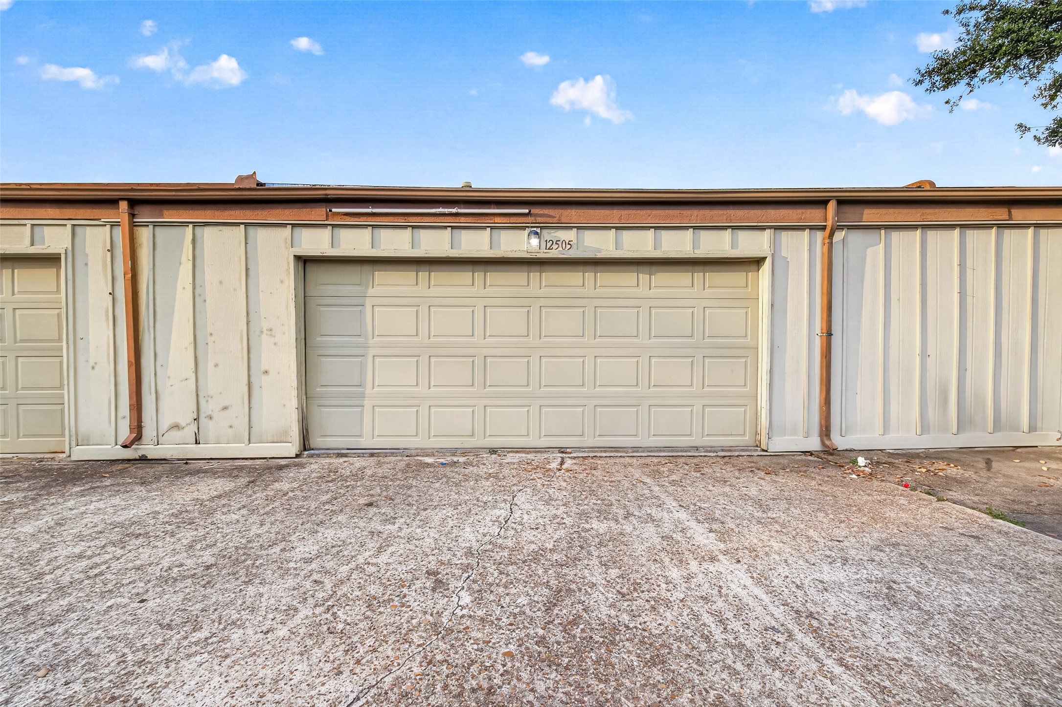 12505 Wellington Park Drive Property Photo 5
