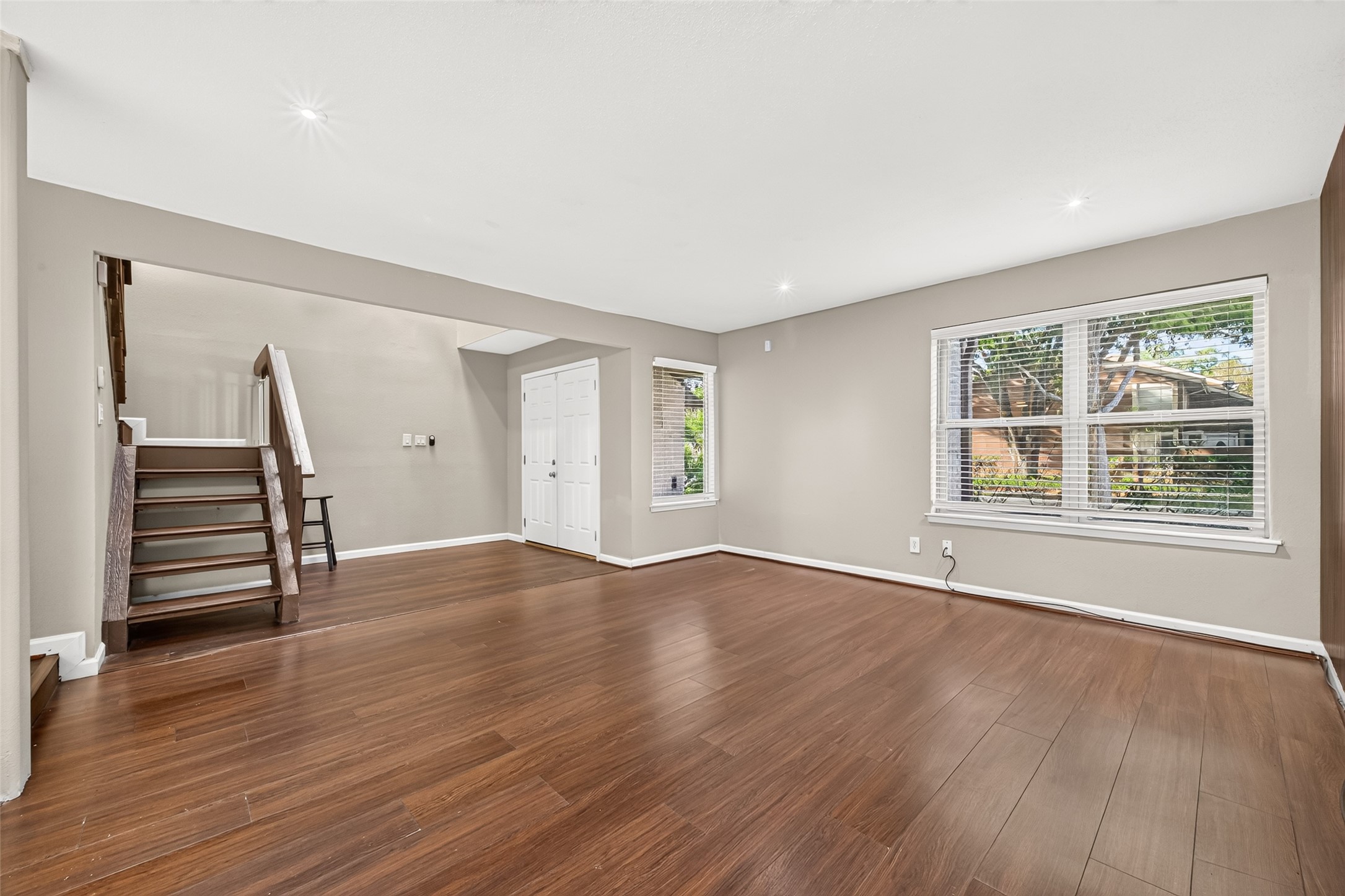 12505 Wellington Park Drive Property Photo 11