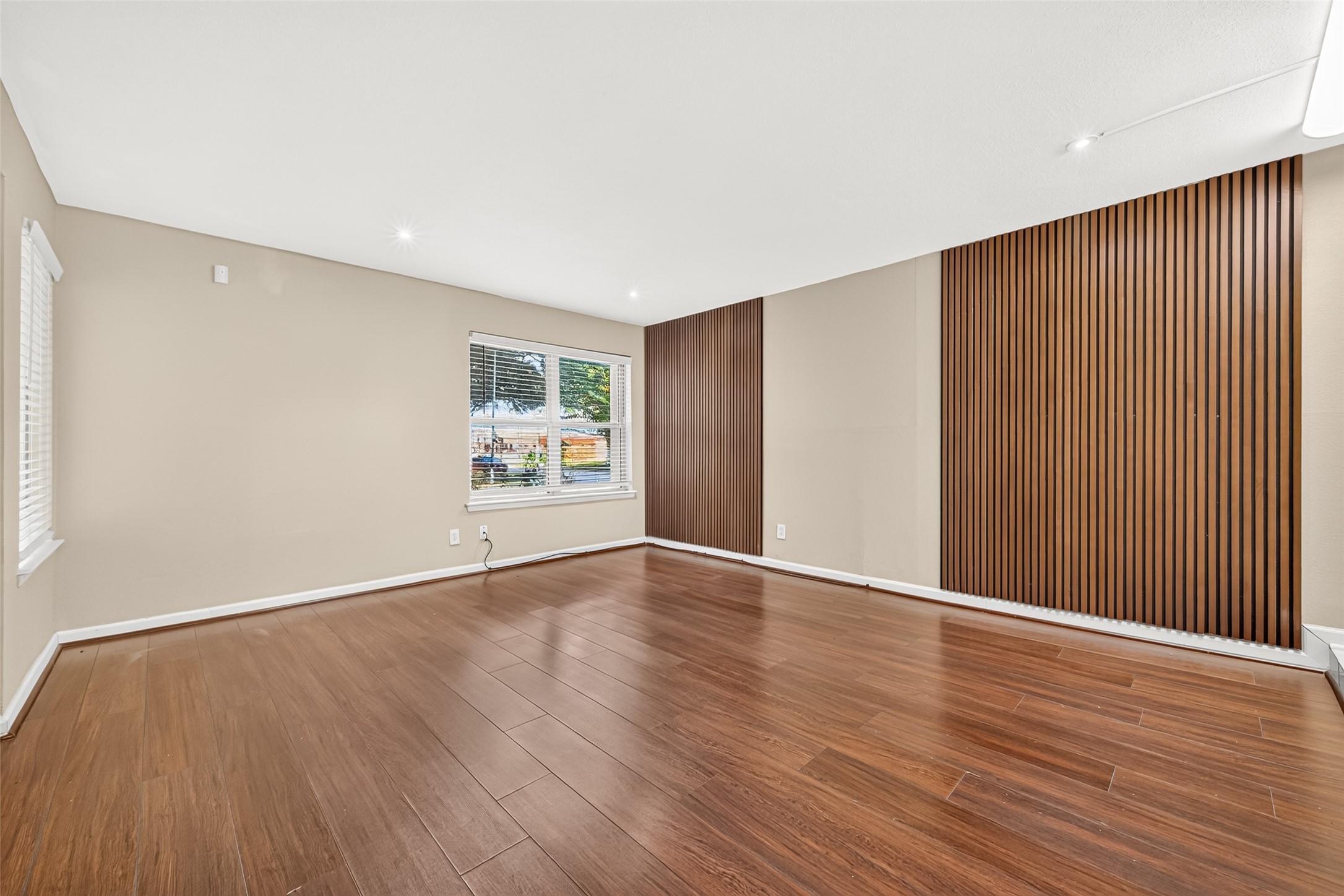12505 Wellington Park Drive Property Photo 12
