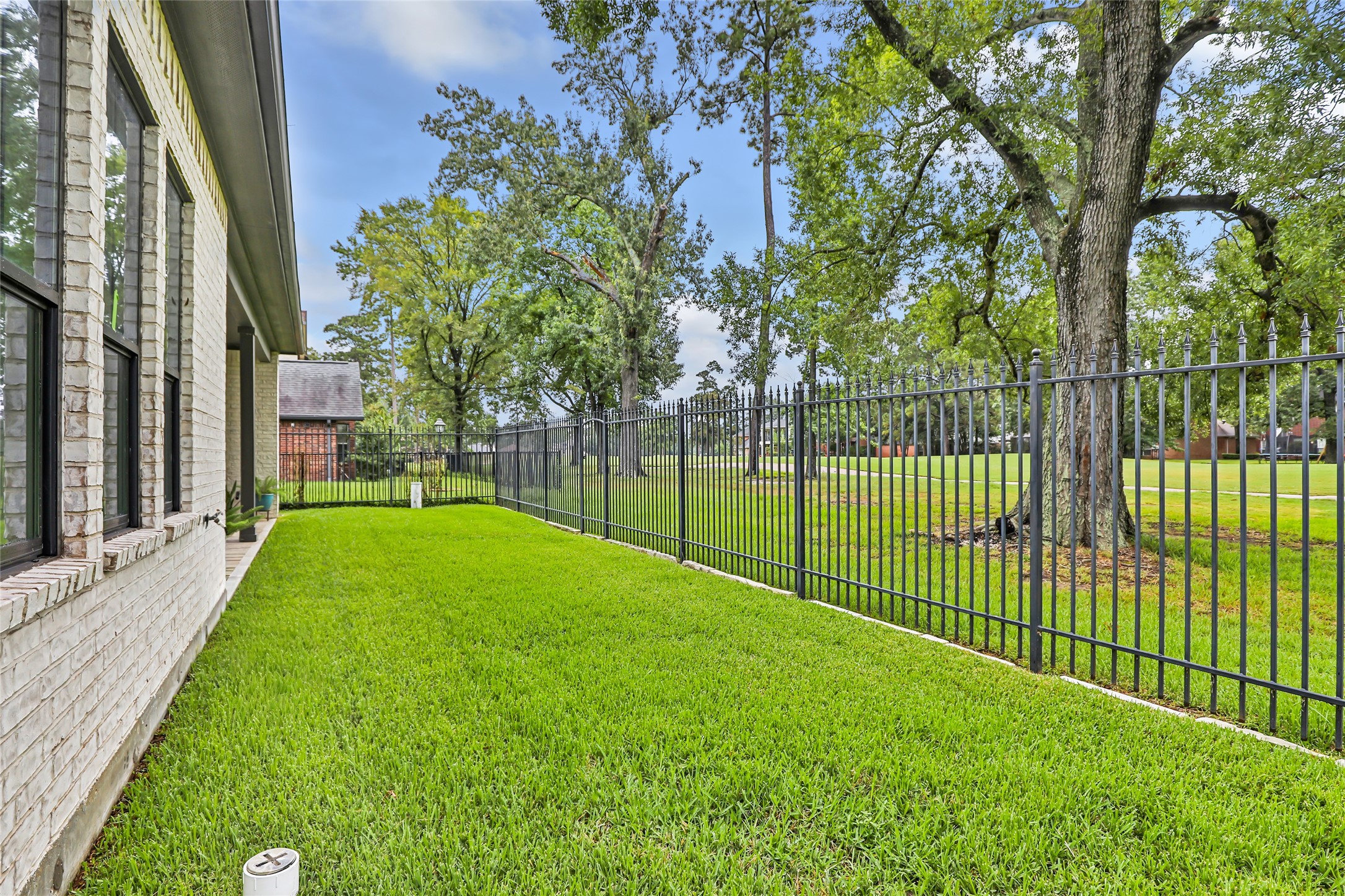 8310 Cross Country Drive Property Photo 7