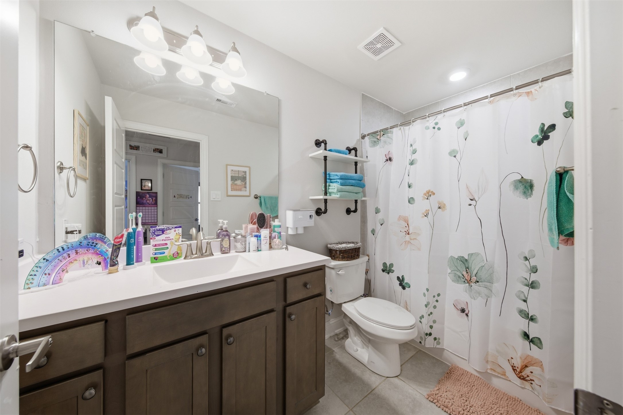 490 Terra Vista Circle Property Photo 14