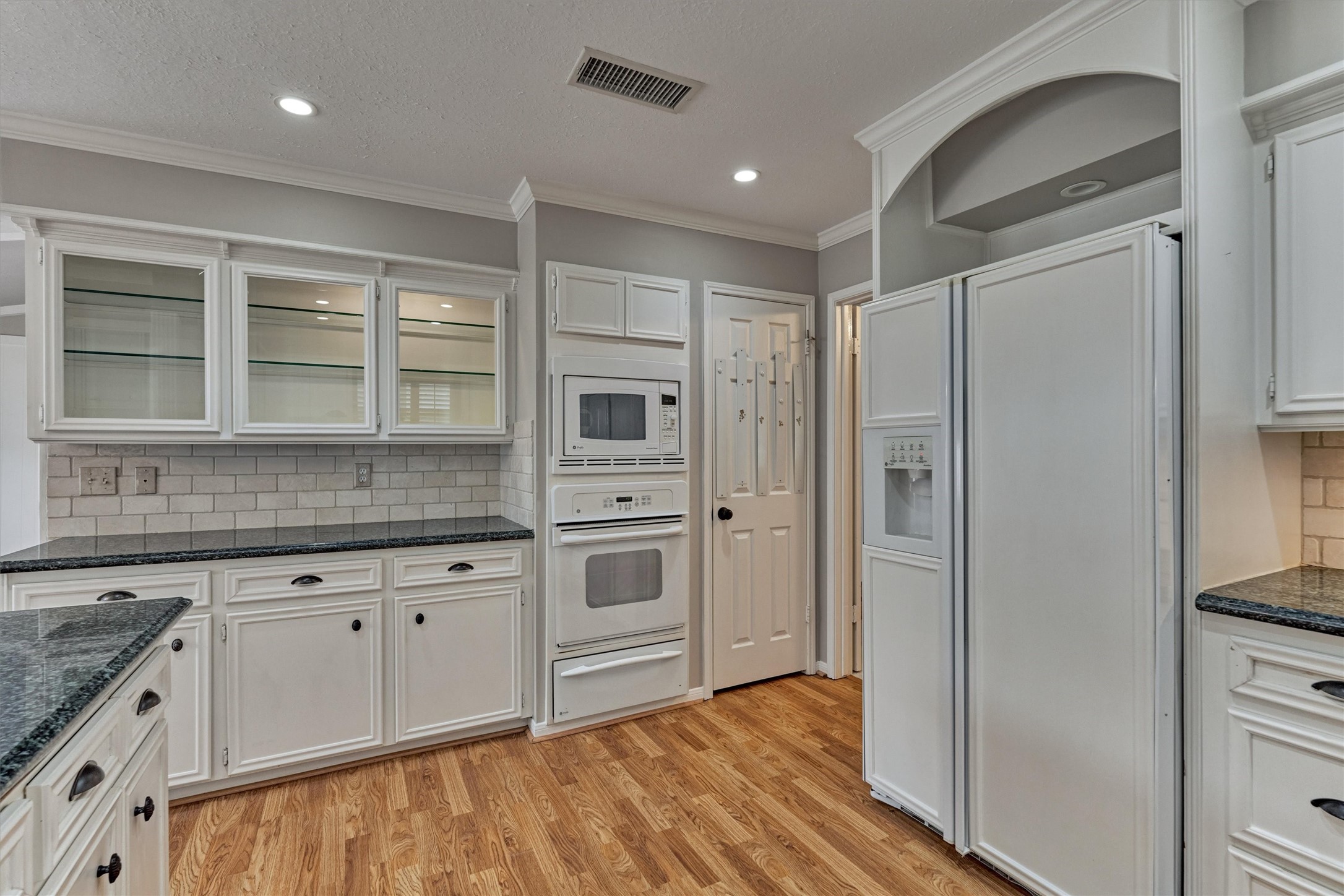 15606 Australia Street Property Photo 12