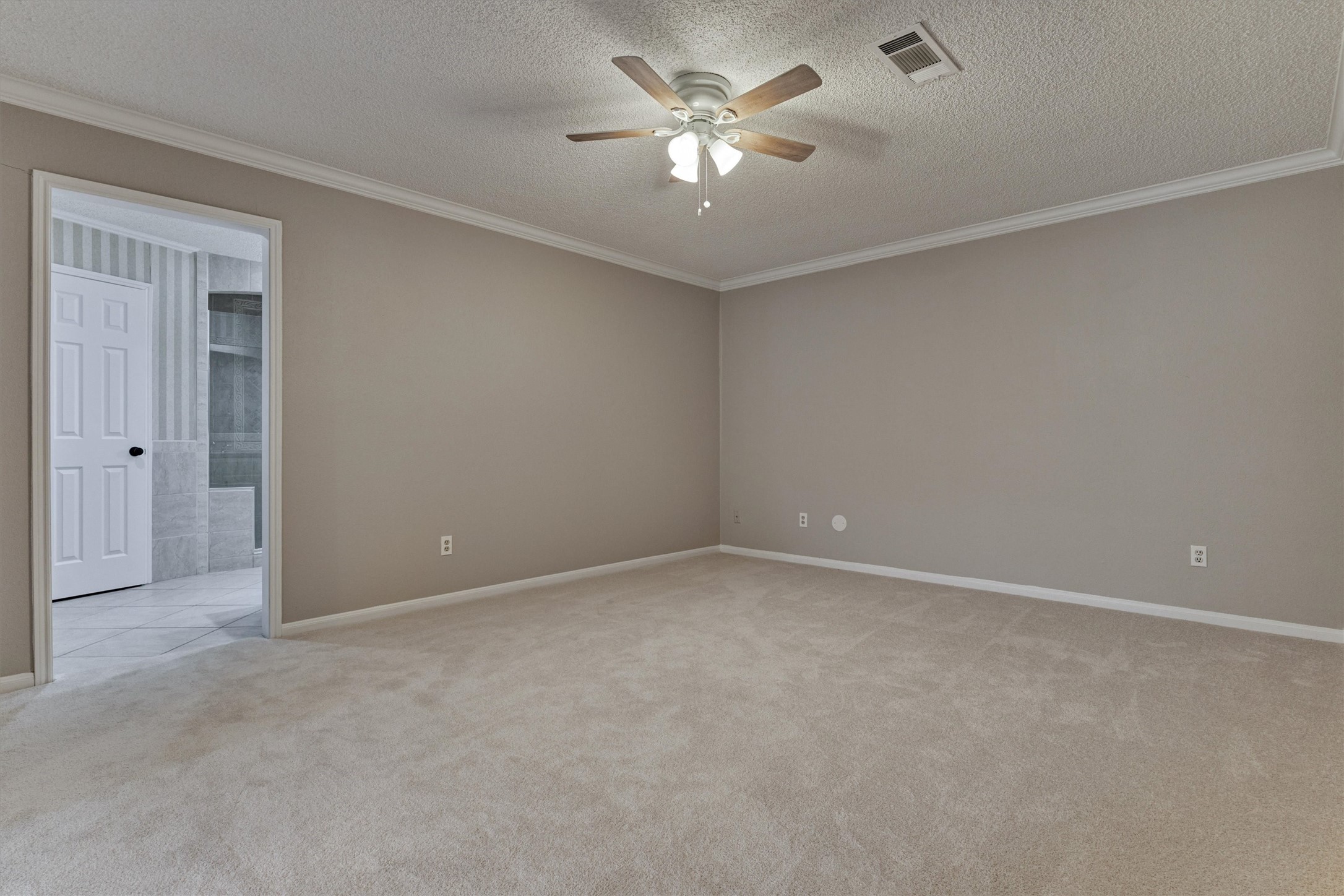 15606 Australia Street Property Photo 18
