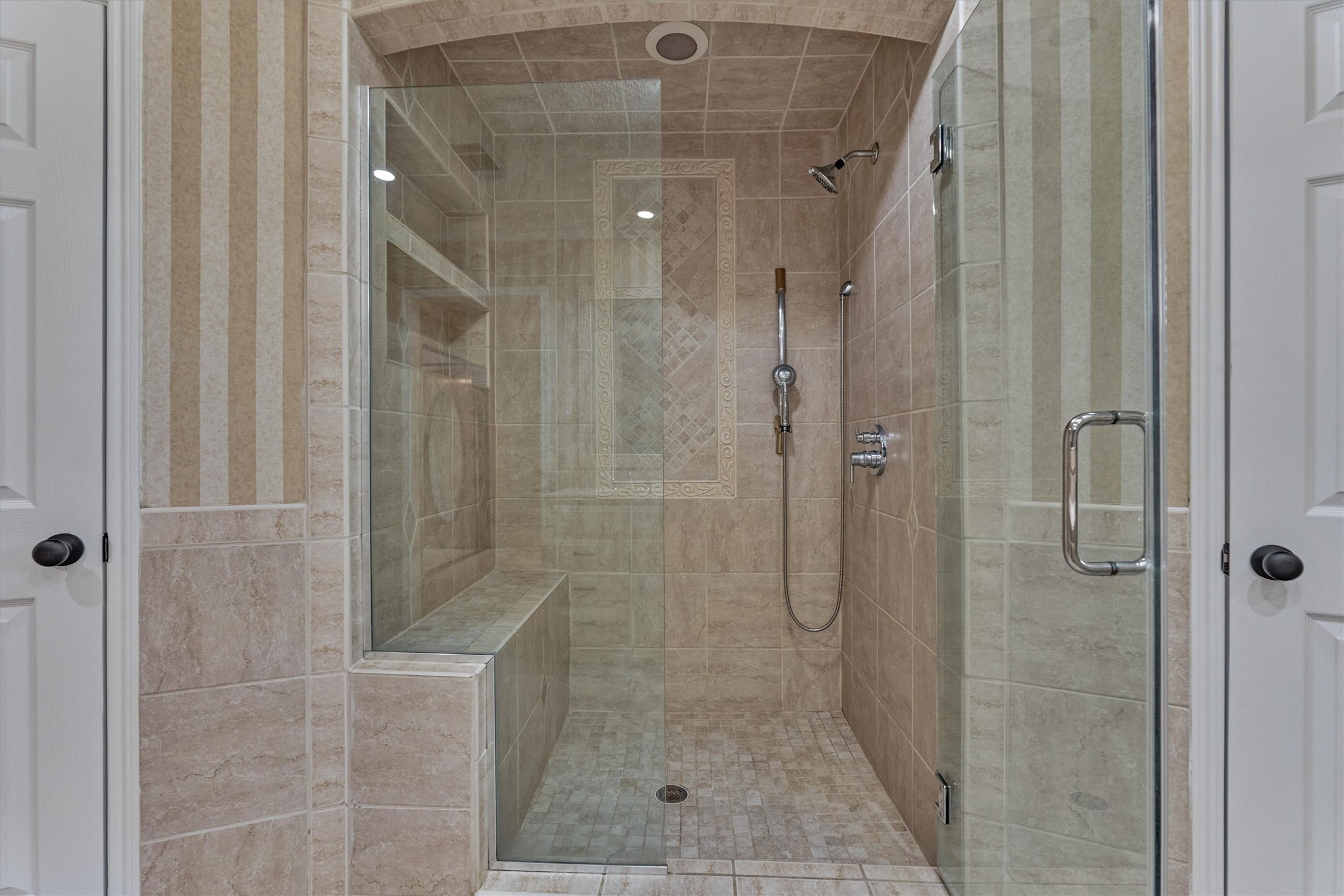15606 Australia Street Property Photo 20
